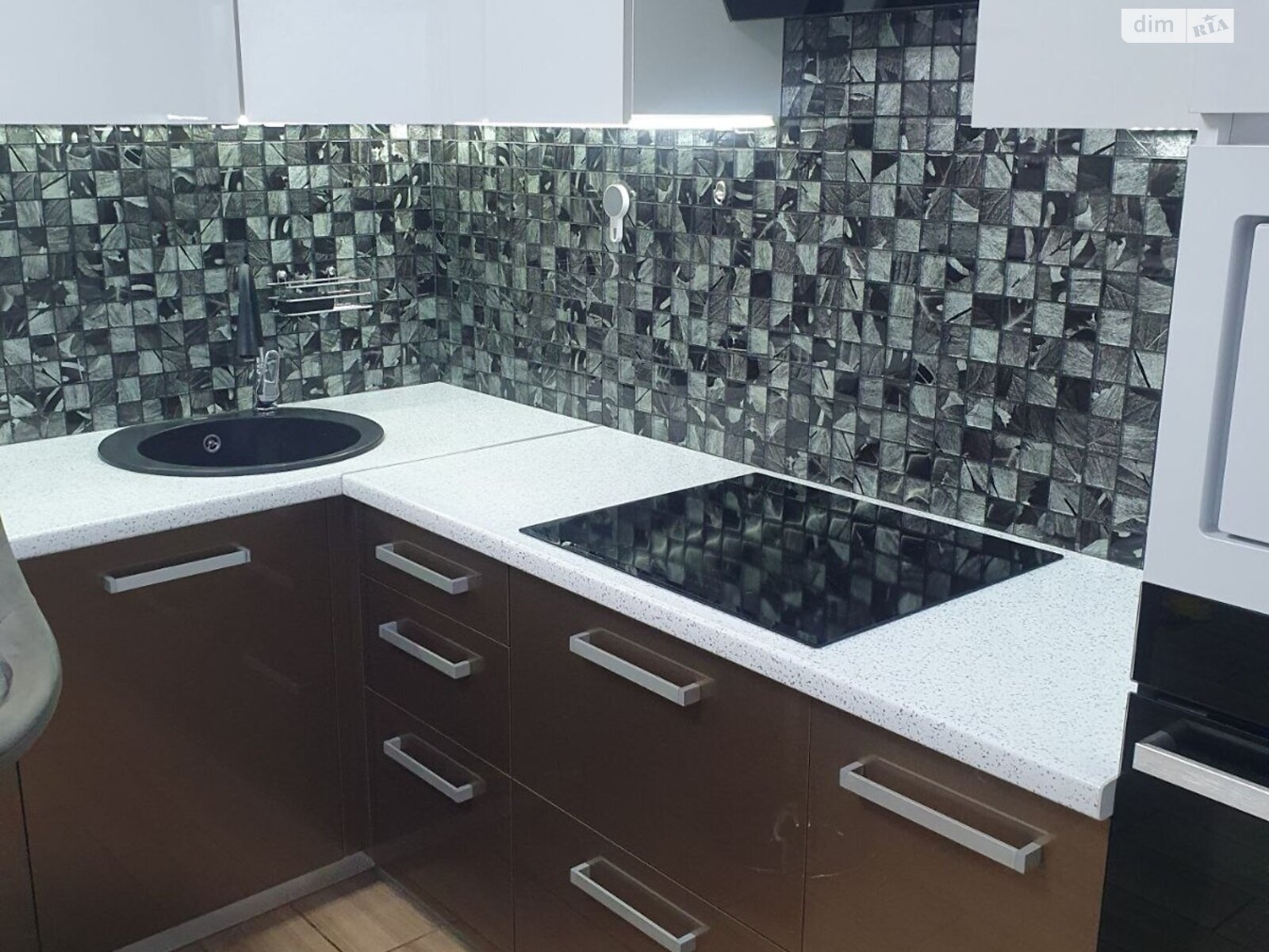Продаж трикімнатної квартири в Києві, на вул. Сергія Данченка 32, район Мостицький Масив фото 1 Продаж трикімнатної квартири в Києві, на вул. Сергія Данченка 32, район Мостицький Масив фото 1