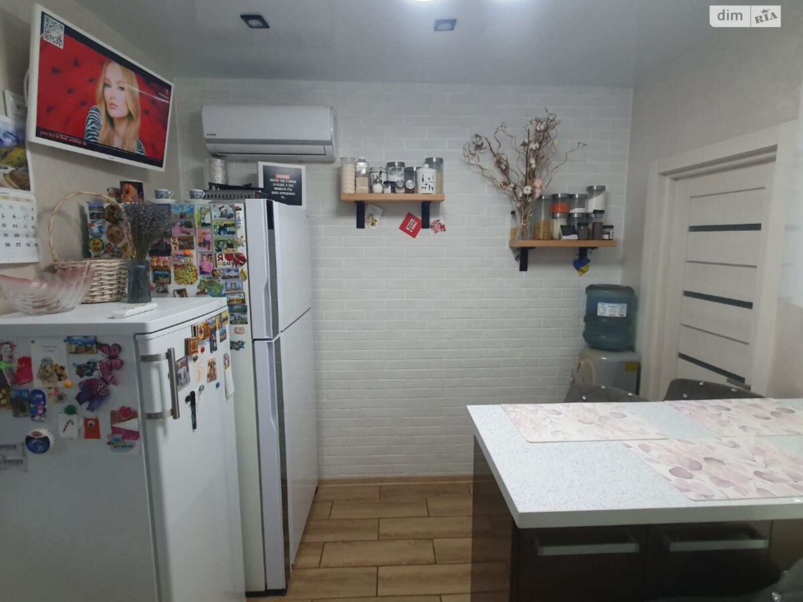 Продаж трикімнатної квартири в Києві, на вул. Сергія Данченка 32, район Мостицький Масив фото 1 Продаж трикімнатної квартири в Києві, на вул. Сергія Данченка 32, район Мостицький Масив фото 1