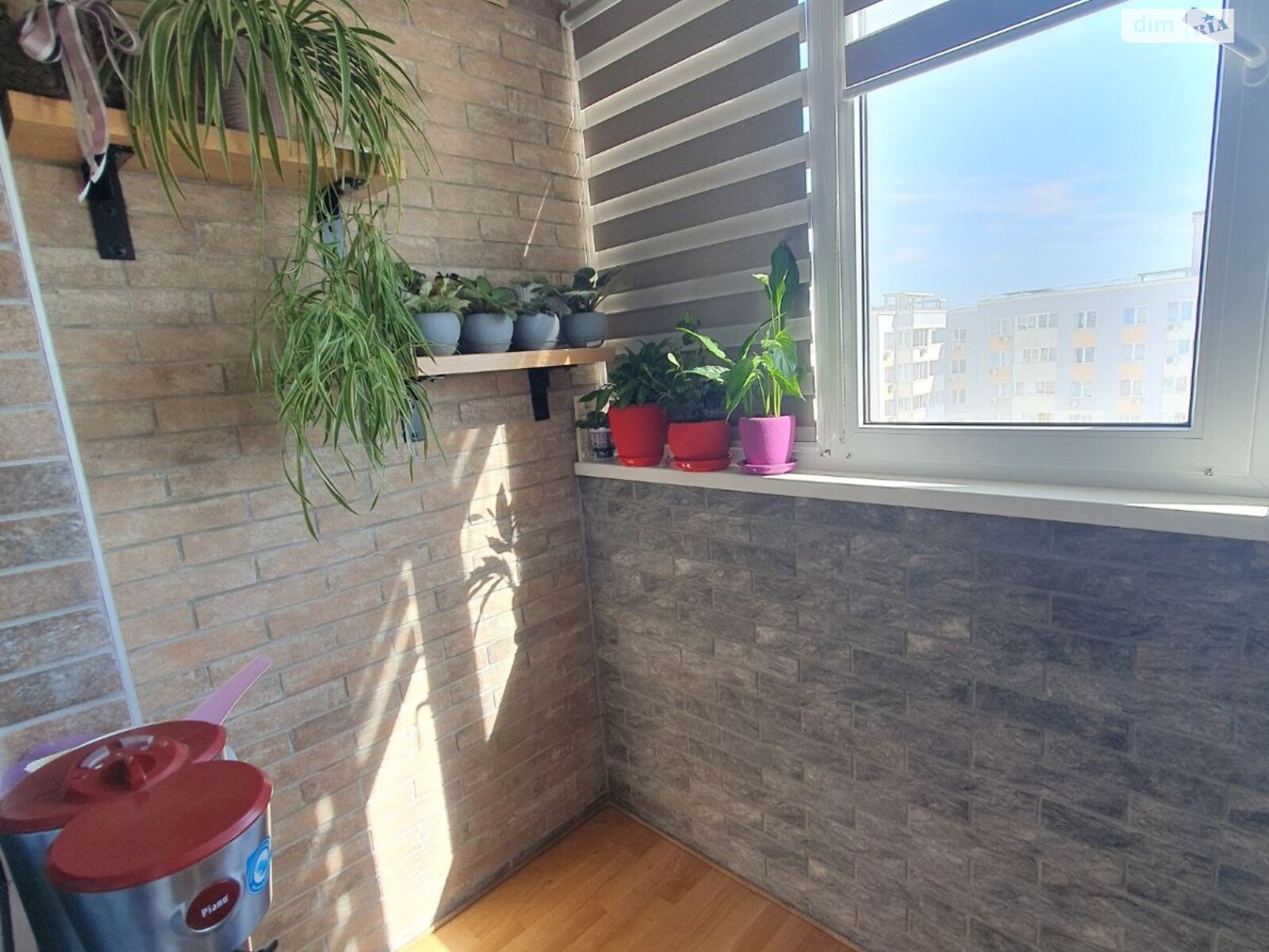 Продаж трикімнатної квартири в Києві, на вул. Сергія Данченка 32, район Мостицький Масив фото 1 Продаж трикімнатної квартири в Києві, на вул. Сергія Данченка 32, район Мостицький Масив фото 1