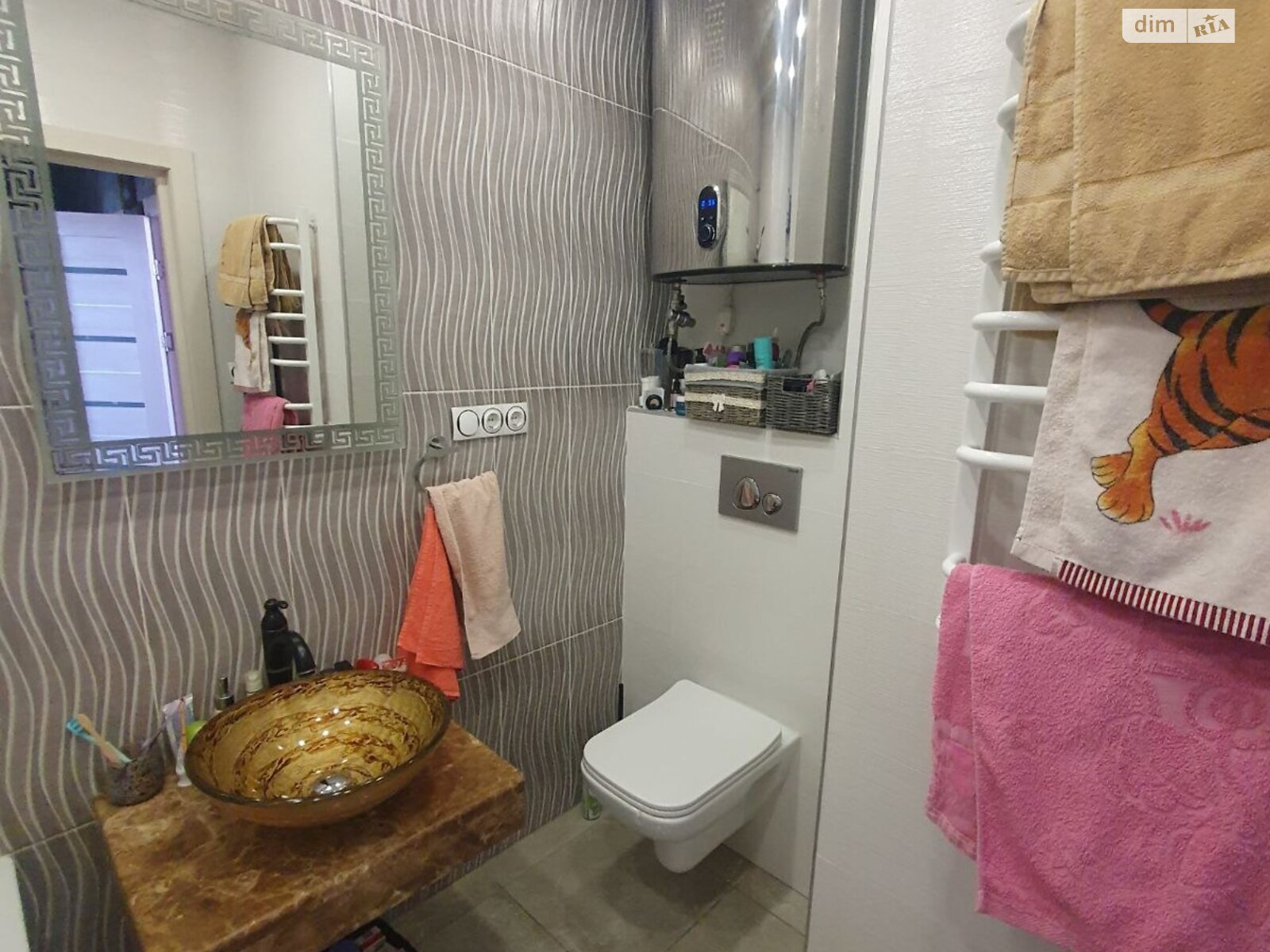 Продаж трикімнатної квартири в Києві, на вул. Сергія Данченка 32, район Мостицький Масив фото 1 Продаж трикімнатної квартири в Києві, на вул. Сергія Данченка 32, район Мостицький Масив фото 1