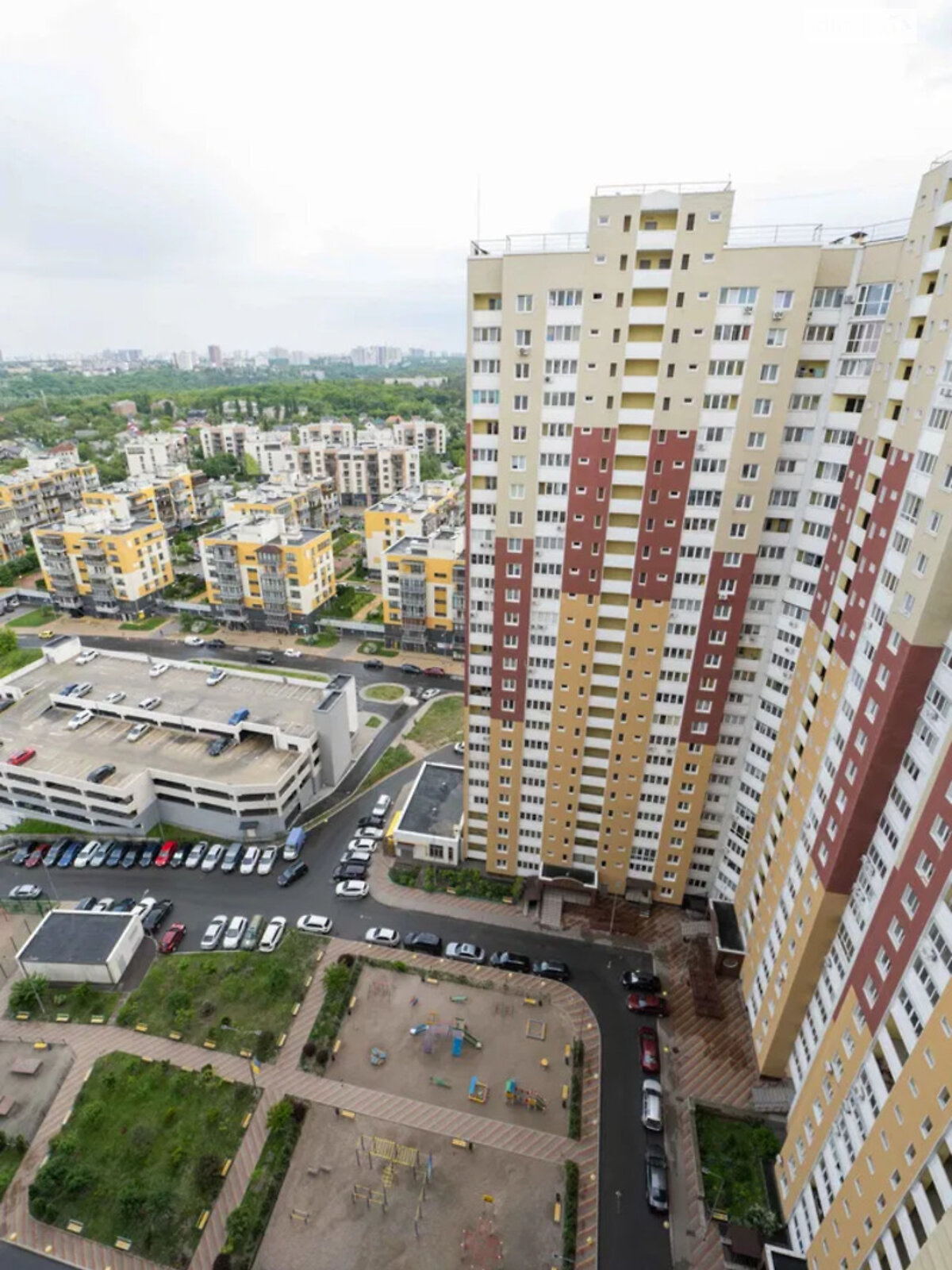 Продажа трехкомнатной квартиры в Киеве, на ул. Сергeя Данченко 1, район Мостицкий Массив фото 1 Продажа трехкомнатной квартиры в Киеве, на ул. Сергeя Данченко 1, район Мостицкий Массив фото 1
