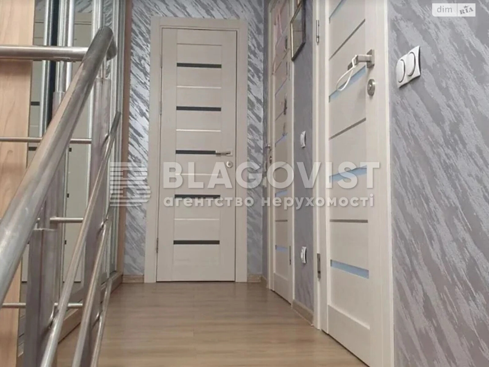 Продажа трехкомнатной квартиры в Киеве, на ул. Сергeя Данченко 32, район Мостицкий Массив фото 1 Продажа трехкомнатной квартиры в Киеве, на ул. Сергeя Данченко 32, район Мостицкий Массив фото 1