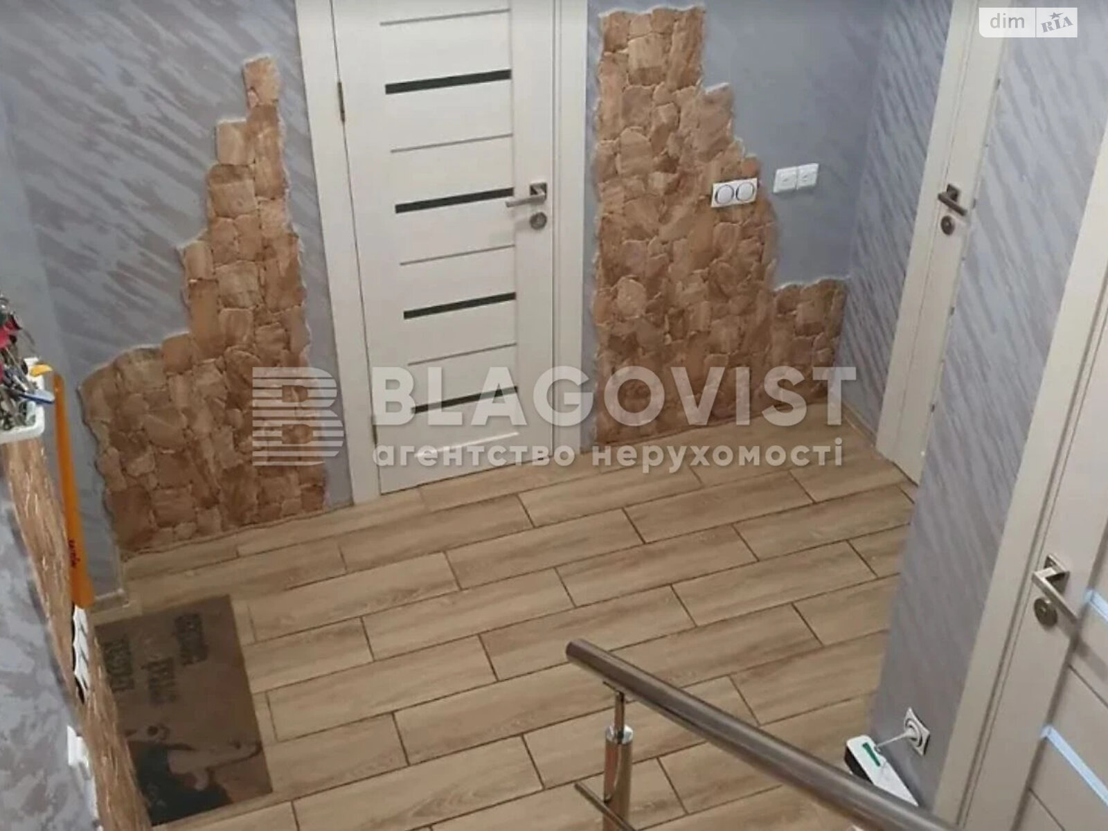 Продажа трехкомнатной квартиры в Киеве, на ул. Сергeя Данченко 32, район Мостицкий Массив фото 1 Продажа трехкомнатной квартиры в Киеве, на ул. Сергeя Данченко 32, район Мостицкий Массив фото 1