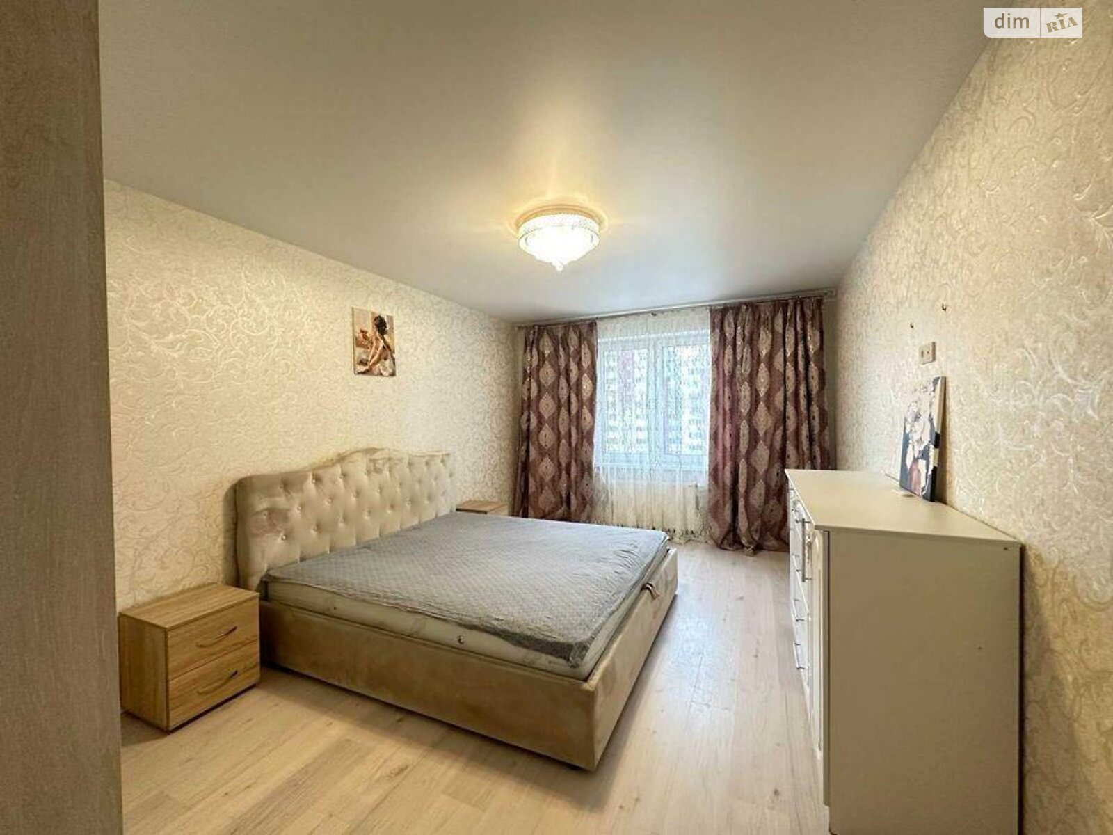 Продаж трикімнатної квартири в Києві, на вул. Сергія Данченка 3, район Мостицький Масив фото 1
