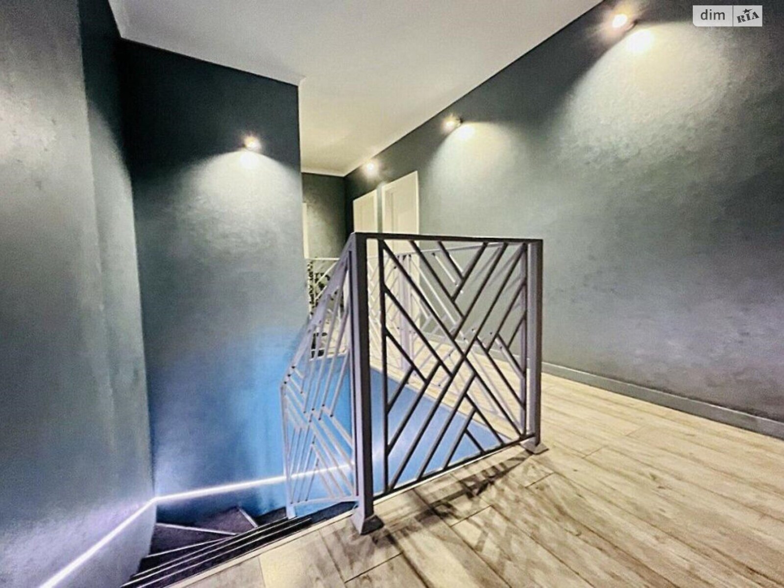 Продаж трикімнатної квартири в Києві, на вул. Сергія Данченка 32А, район Мостицький Масив фото 1 Продаж трикімнатної квартири в Києві, на вул. Сергія Данченка 32А, район Мостицький Масив фото 1