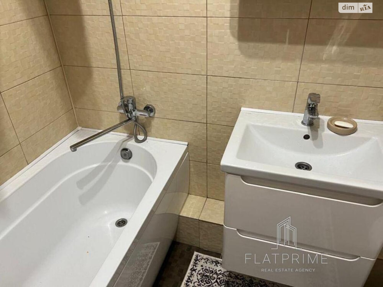 Продаж трикімнатної квартири в Києві, на вул. Сергія Данченка 32, район Мостицький Масив фото 1 Продаж трикімнатної квартири в Києві, на вул. Сергія Данченка 32, район Мостицький Масив фото 1