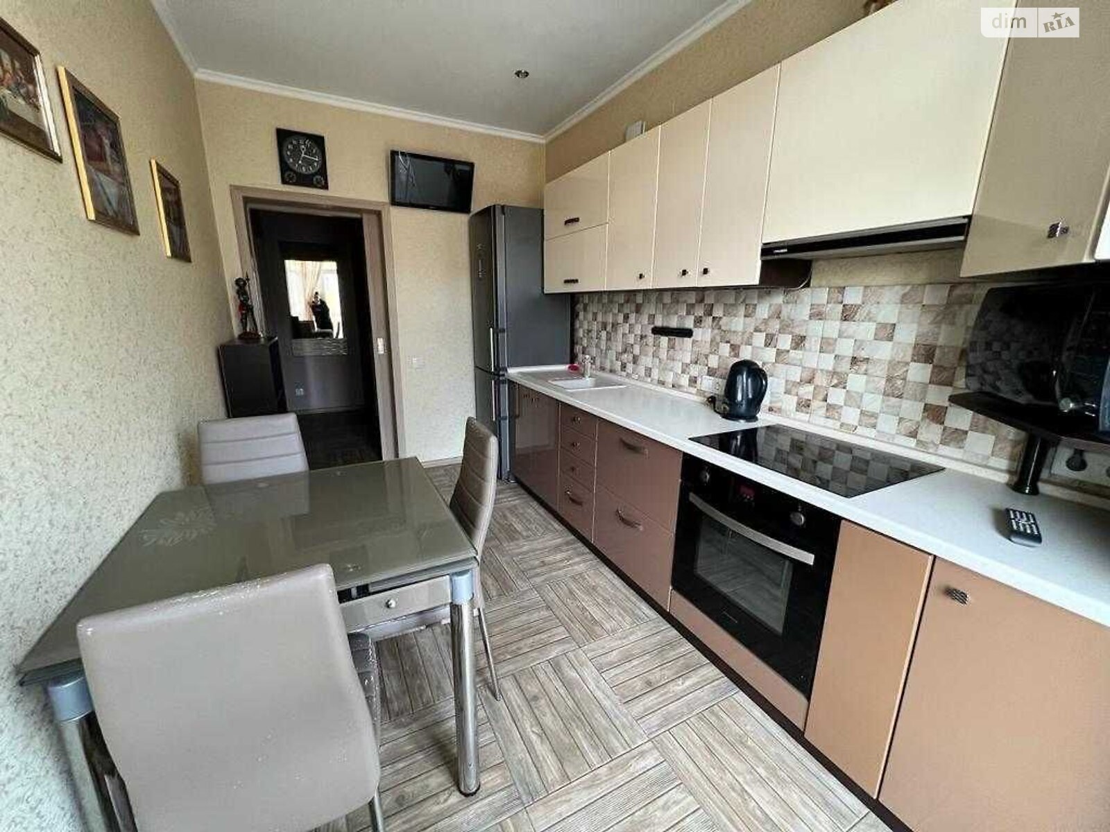 Продажа однокомнатной квартиры в Киеве, на ул. Сергeя Данченко 8, район Мостицкий Массив фото 1 Продажа однокомнатной квартиры в Киеве, на ул. Сергeя Данченко 8, район Мостицкий Массив фото 1