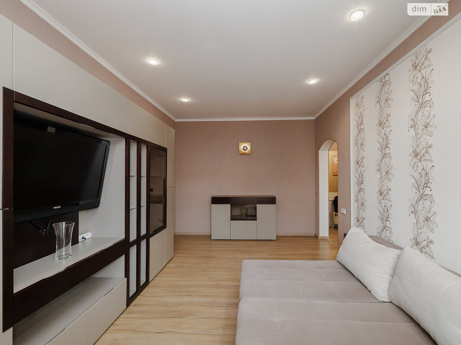 Продажа однокомнатной квартиры в Киеве, на ул. Сергeя Данченко 8, район Мостицкий Массив фото 1