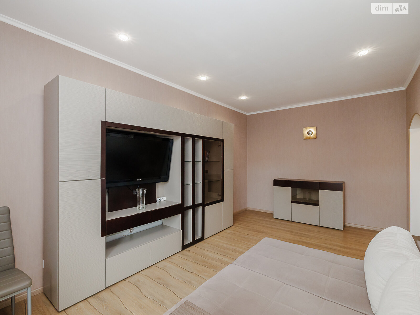 Продажа однокомнатной квартиры в Киеве, на ул. Сергeя Данченко 8, район Мостицкий Массив фото 1