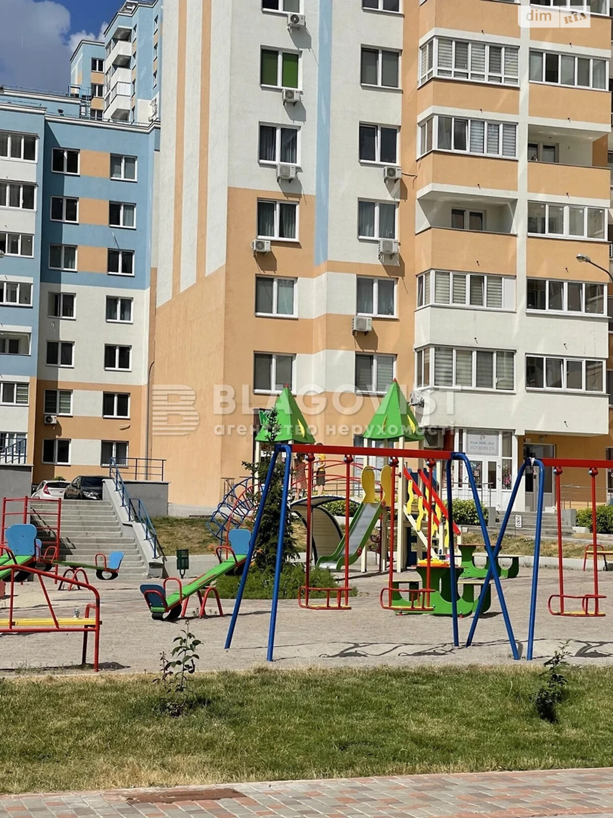 Продажа четырехкомнатной квартиры в Киеве, на ул. Сергeя Данченко 34А, район Мостицкий Массив фото 1 Продажа четырехкомнатной квартиры в Киеве, на ул. Сергeя Данченко 34А, район Мостицкий Массив фото 1