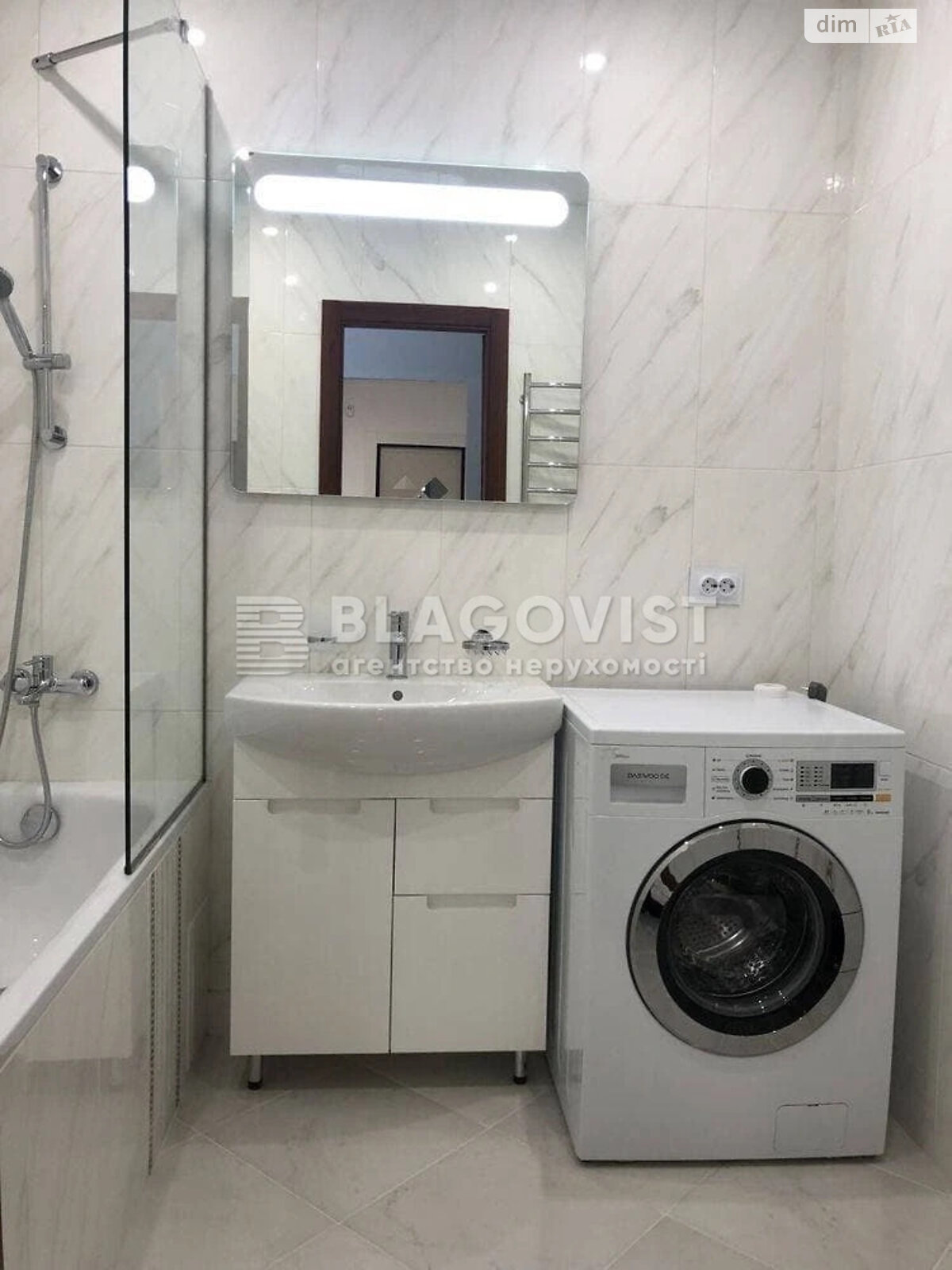 Продажа трехкомнатной квартиры в Киеве, на ул. Сергeя Данченко 1, район Мостицкий Массив фото 1 Продажа трехкомнатной квартиры в Киеве, на ул. Сергeя Данченко 1, район Мостицкий Массив фото 1