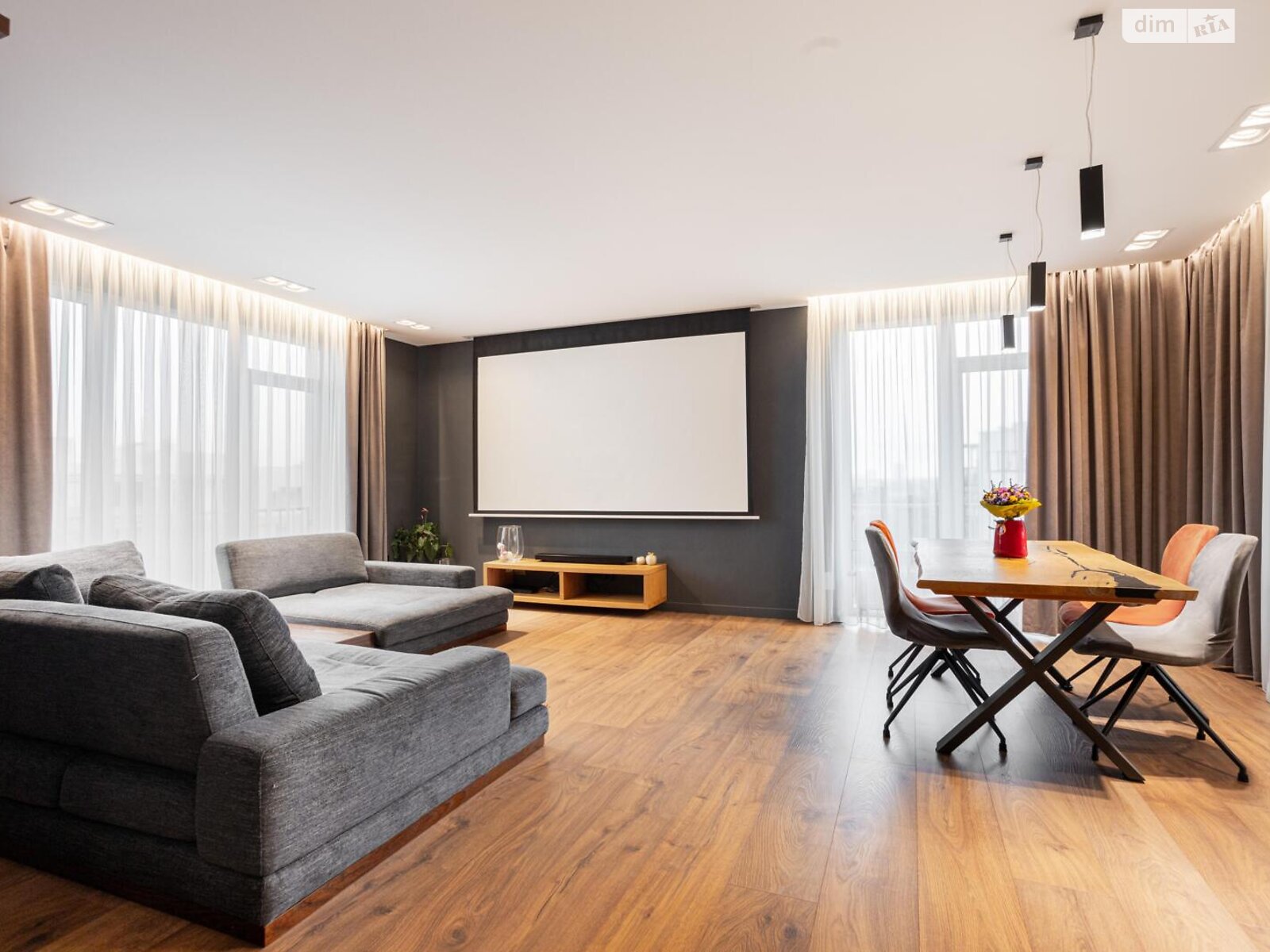 Продажа четырехкомнатной квартиры в Киеве, на ул. Сергeя Данченко 14А, район Мостицкий Массив фото 1