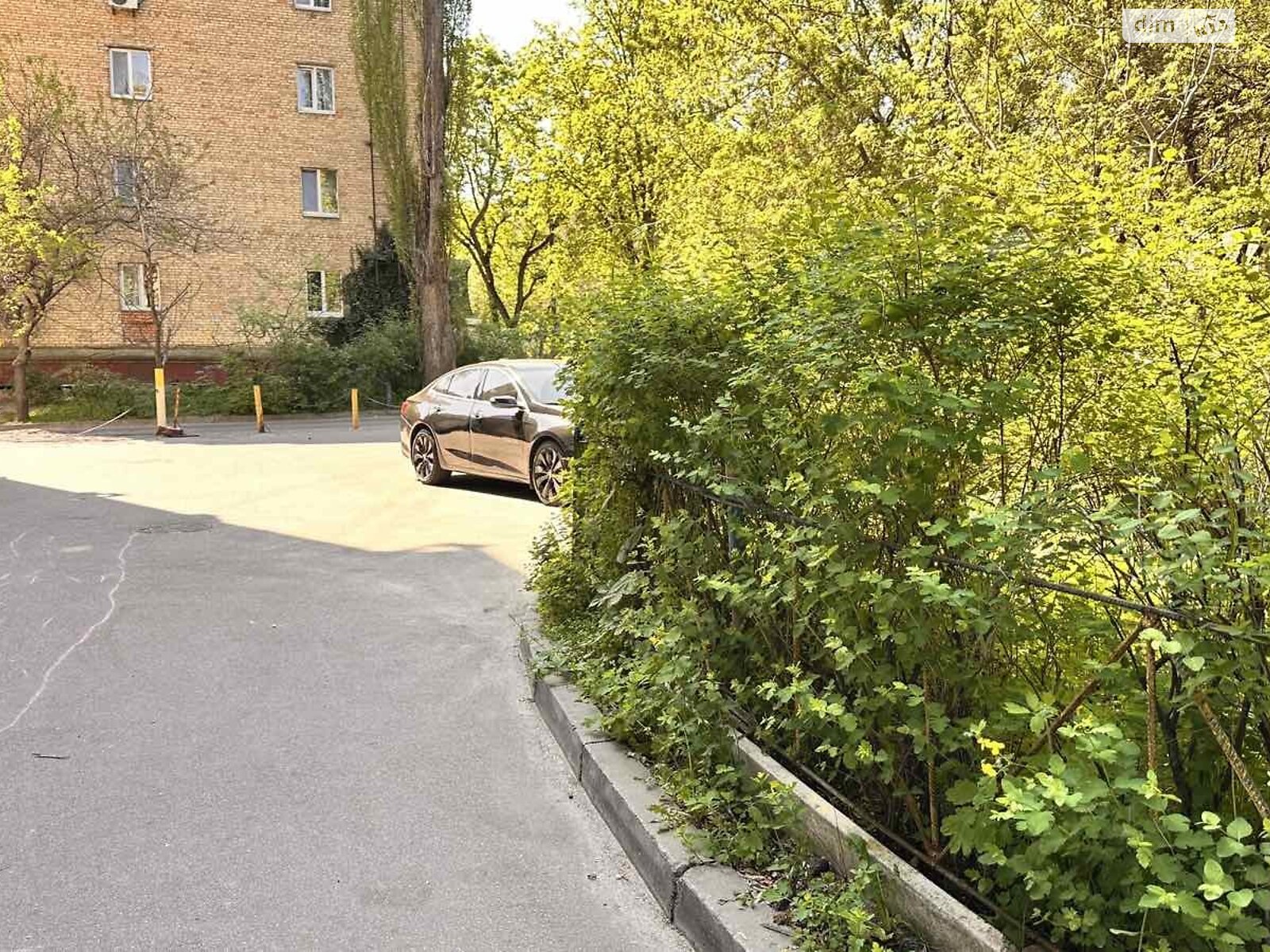 Продажа трехкомнатной квартиры в Киеве, на ул. Вышгородская 33, район Мостицкий Массив фото 1 Продажа трехкомнатной квартиры в Киеве, на ул. Вышгородская 33, район Мостицкий Массив фото 1