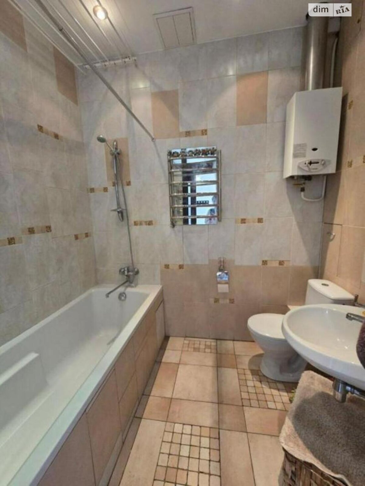 Продаж трикімнатної квартири в Києві, на вул. Вишгородська 33, район Мостицький Масив фото 1 Продаж трикімнатної квартири в Києві, на вул. Вишгородська 33, район Мостицький Масив фото 1
