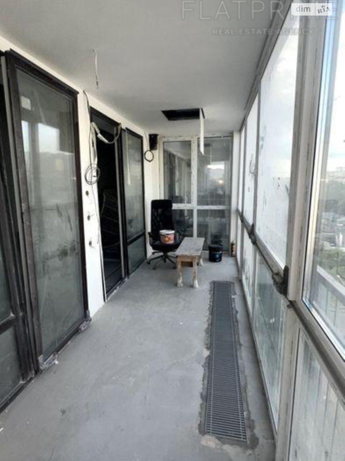 Продажа четырехкомнатной квартиры в Киеве, на ул. Замковецкая, район Мостицкий Массив фото 1 Продажа четырехкомнатной квартиры в Киеве, на ул. Замковецкая, район Мостицкий Массив фото 1