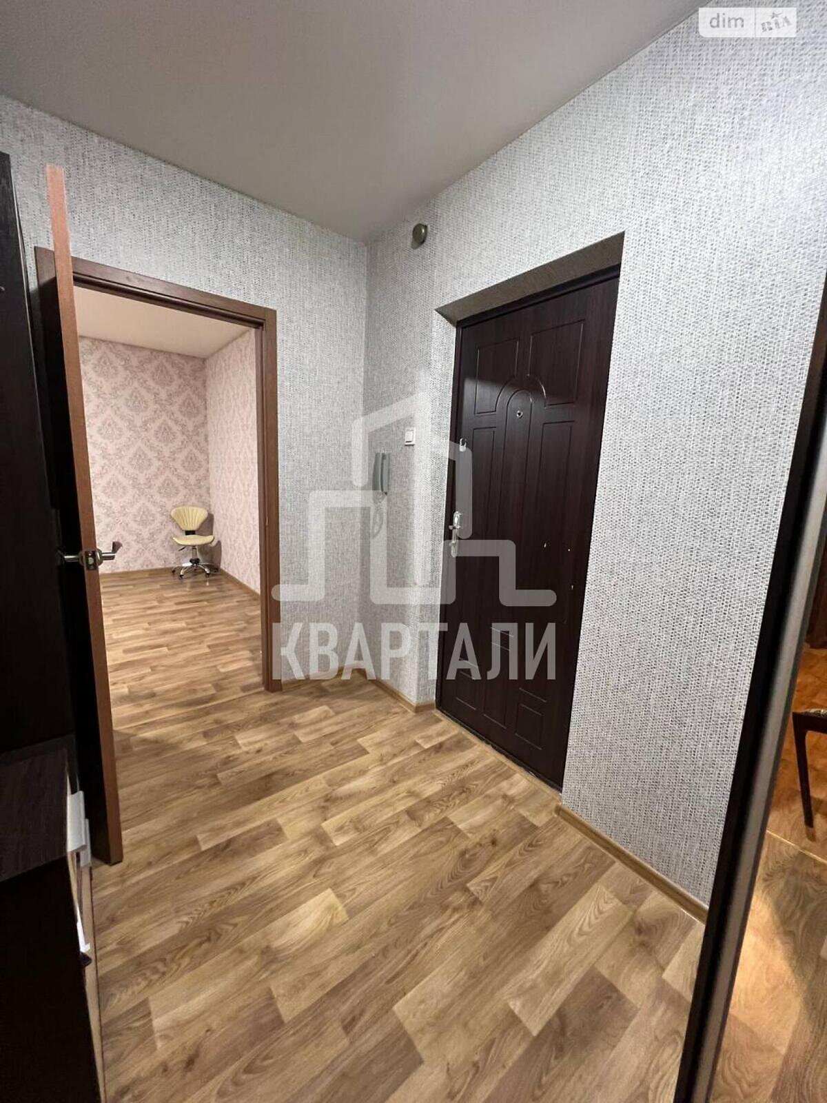 Продажа двухкомнатной квартиры в Киеве, на просп. Европейского Союза 35А, район Мостицкий Массив фото 1