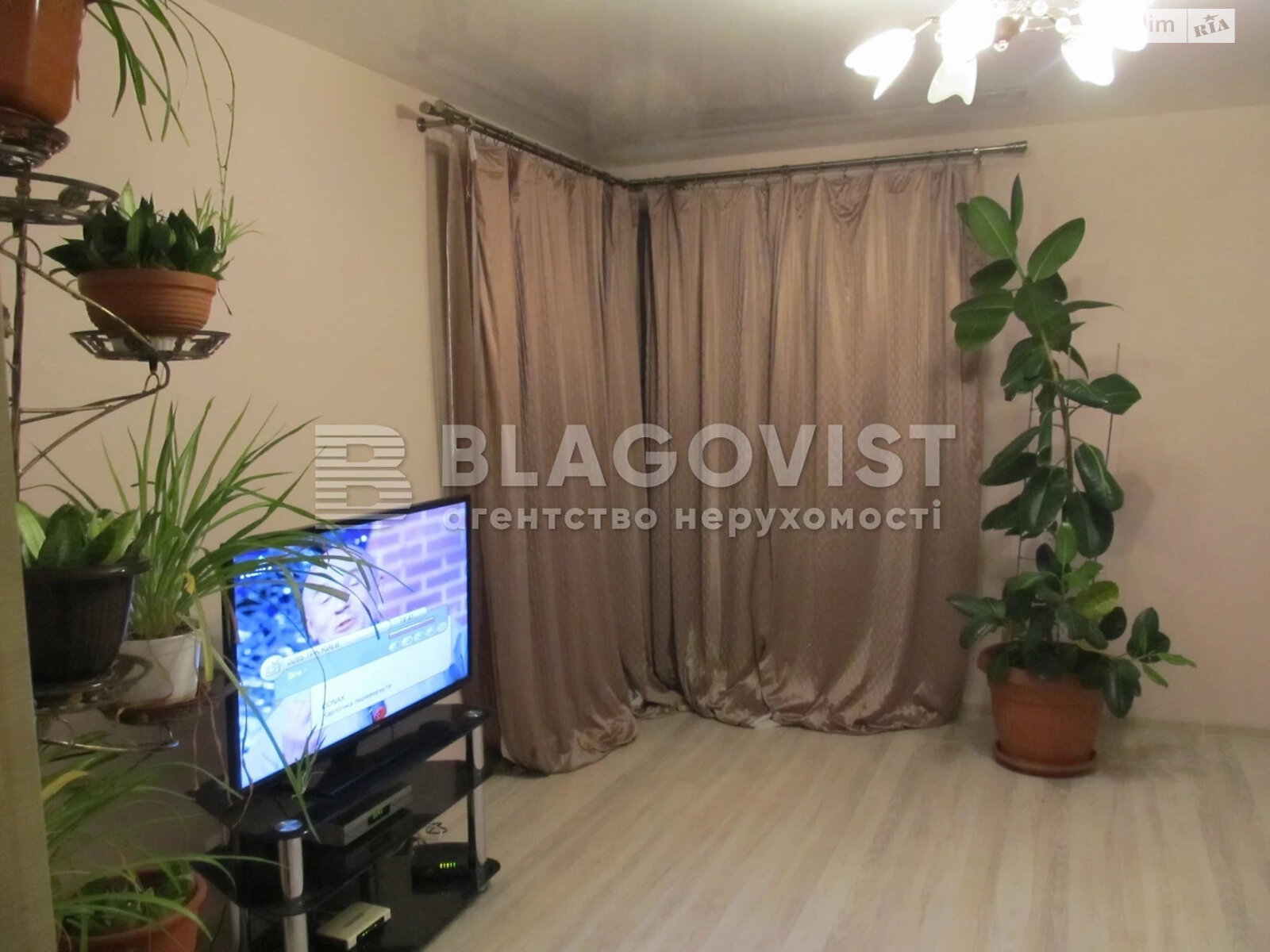Продаж двокімнатної квартири в Києві, на просп. Науки 88, район Мишоловка фото 1 Продаж двокімнатної квартири в Києві, на просп. Науки 88, район Мишоловка фото 1