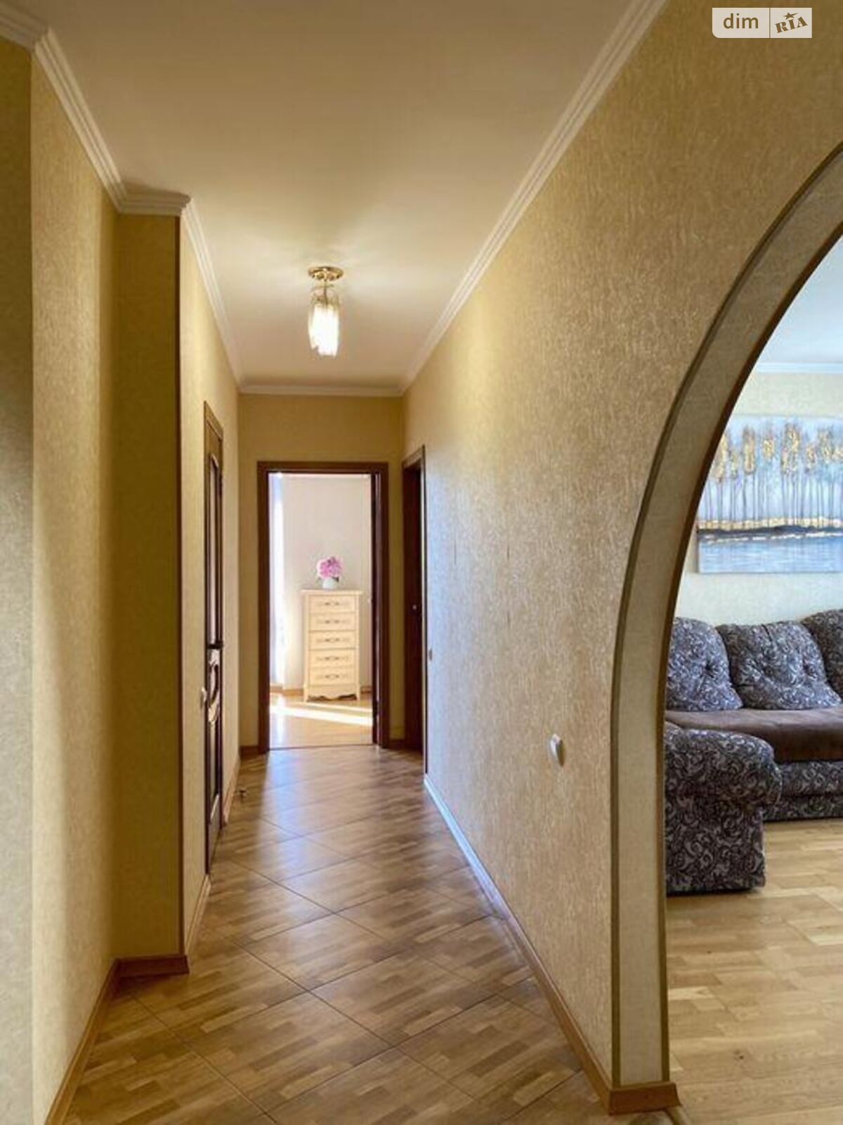 Продажа трехкомнатной квартиры в Киеве, на просп. Науки 80А/73, район Мышеловка фото 1 Продажа трехкомнатной квартиры в Киеве, на просп. Науки 80А/73, район Мышеловка фото 1