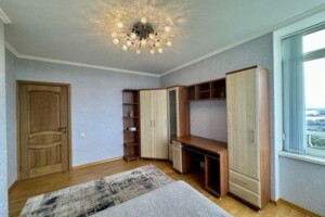 Продажа трехкомнатной квартиры в Киеве, на просп. Науки 80А/73, район Мышеловка фото 2