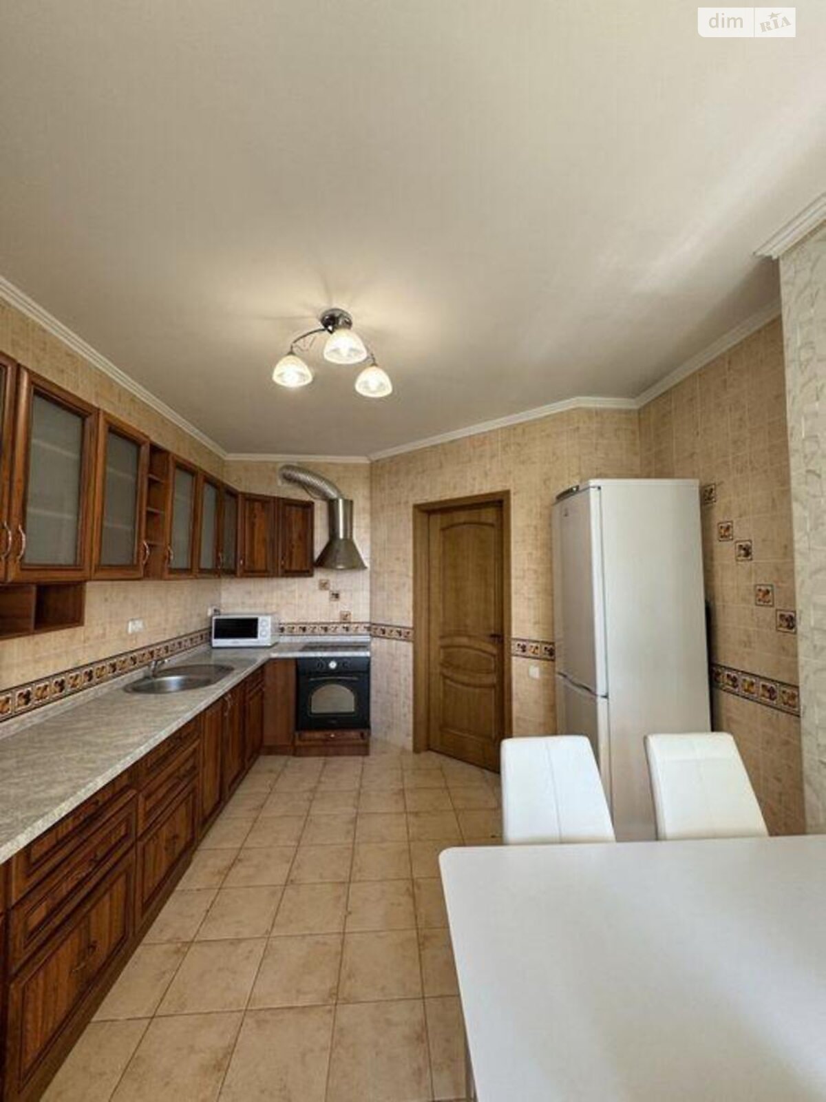 Продажа трехкомнатной квартиры в Киеве, на просп. Науки 80А/73, район Мышеловка фото 1 Продажа трехкомнатной квартиры в Киеве, на просп. Науки 80А/73, район Мышеловка фото 1