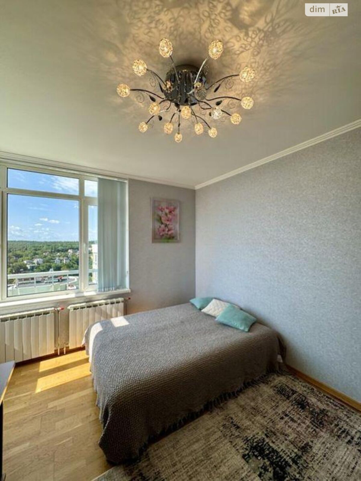 Продажа трехкомнатной квартиры в Киеве, на просп. Науки 80А/73, район Мышеловка фото 1 Продажа трехкомнатной квартиры в Киеве, на просп. Науки 80А/73, район Мышеловка фото 1