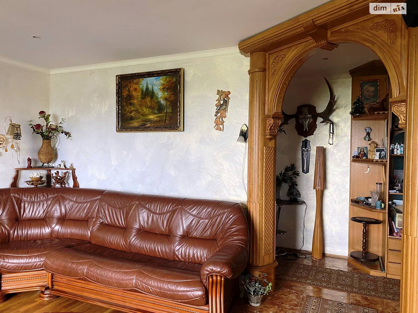 Продажа трехкомнатной квартиры в Киеве, на просп. Науки 62А, район Мышеловка фото 1 Продажа трехкомнатной квартиры в Киеве, на просп. Науки 62А, район Мышеловка фото 1