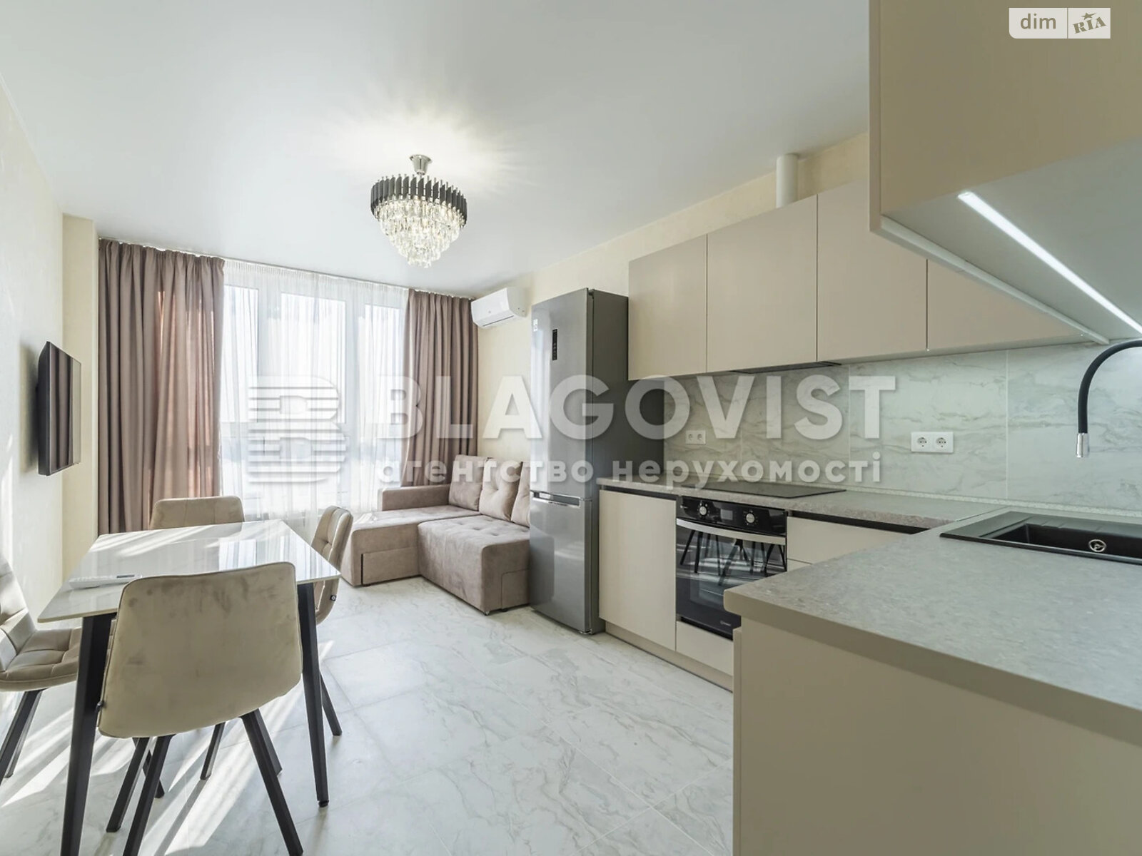 Продажа однокомнатной квартиры в Киеве, на ул. Набережно-Рыбальская дорога 27, фото 1