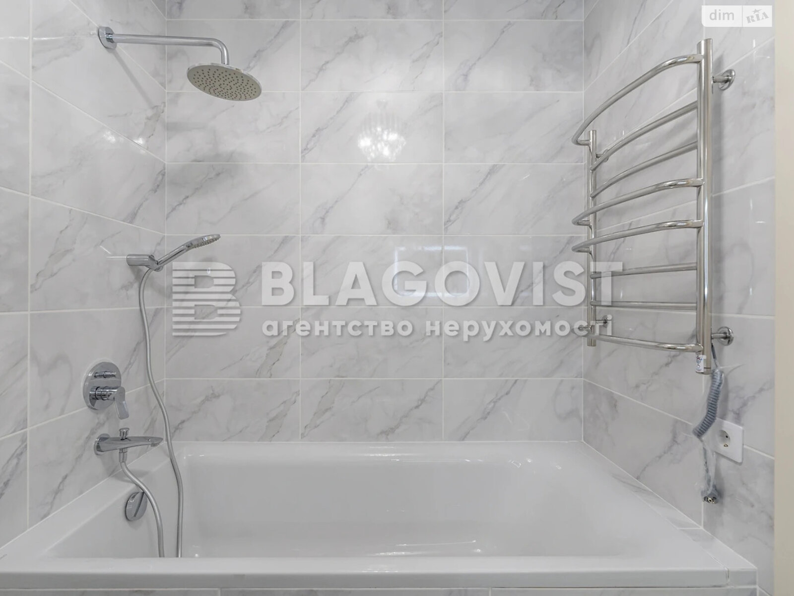 Продажа однокомнатной квартиры в Киеве, на ул. Набережно-Рыбальская дорога 27, фото 1