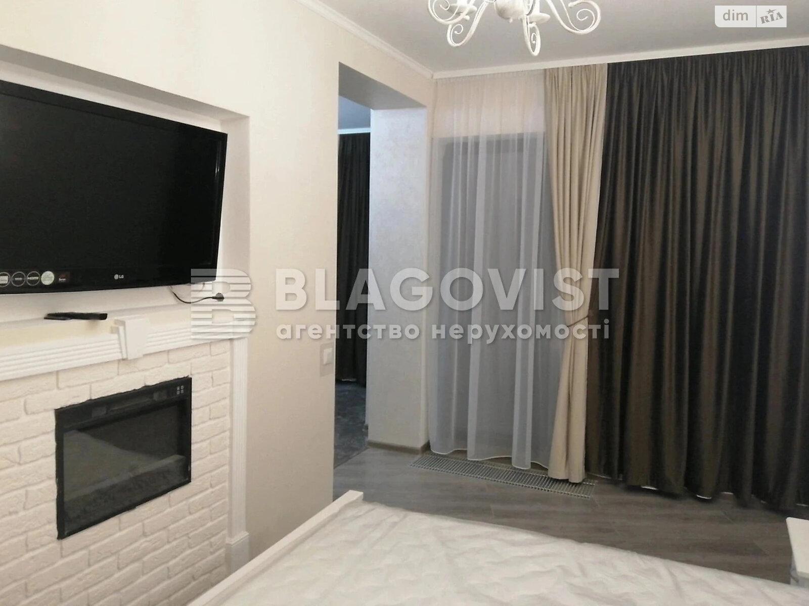 Продажа однокомнатной квартиры в Киеве, на ул. Набережно-Рыбальская дорога 27, фото 1