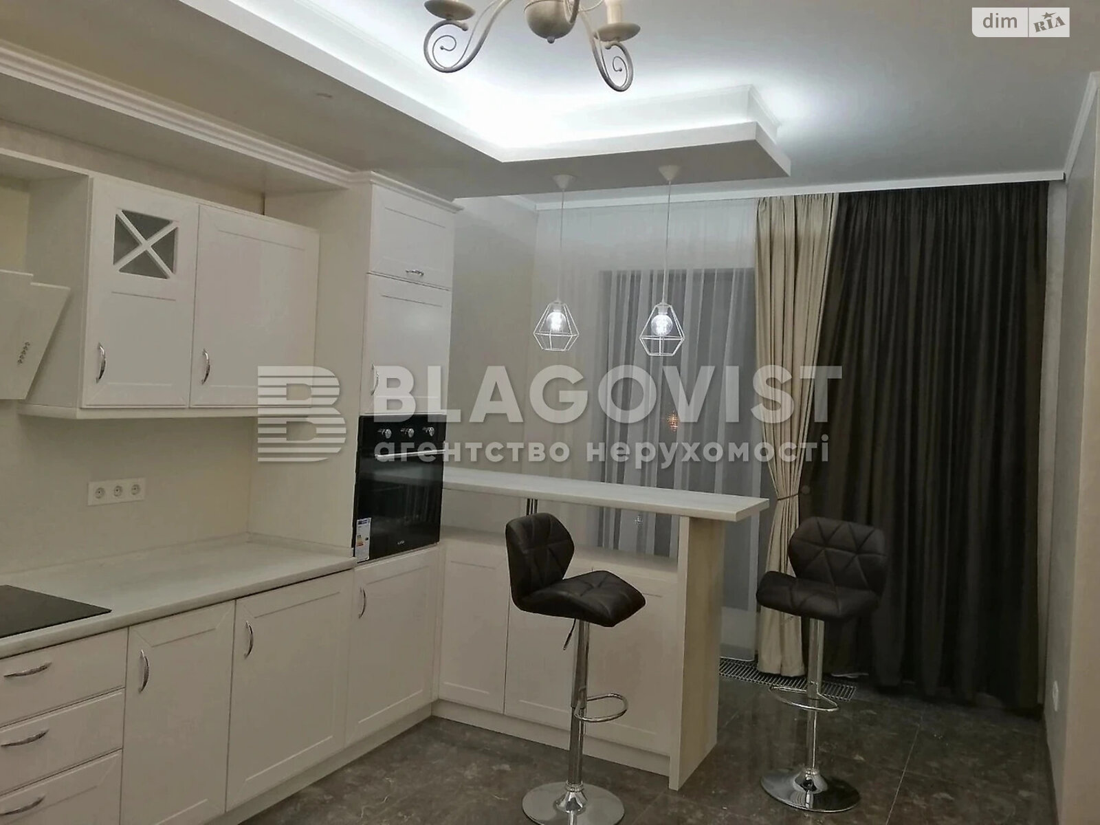 Продажа однокомнатной квартиры в Киеве, на ул. Набережно-Рыбальская дорога 27, фото 1