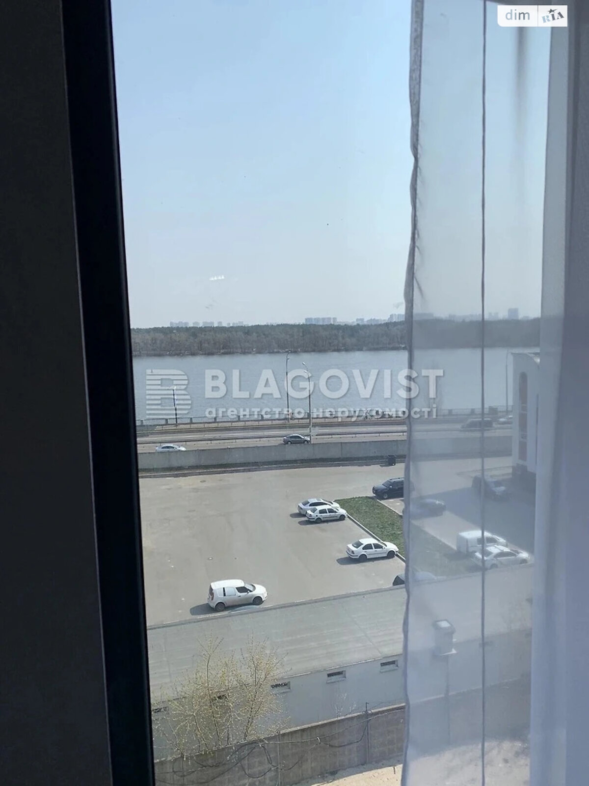 Продажа однокомнатной квартиры в Киеве, на ул. Набережно-Рыбальская дорога 27, фото 1