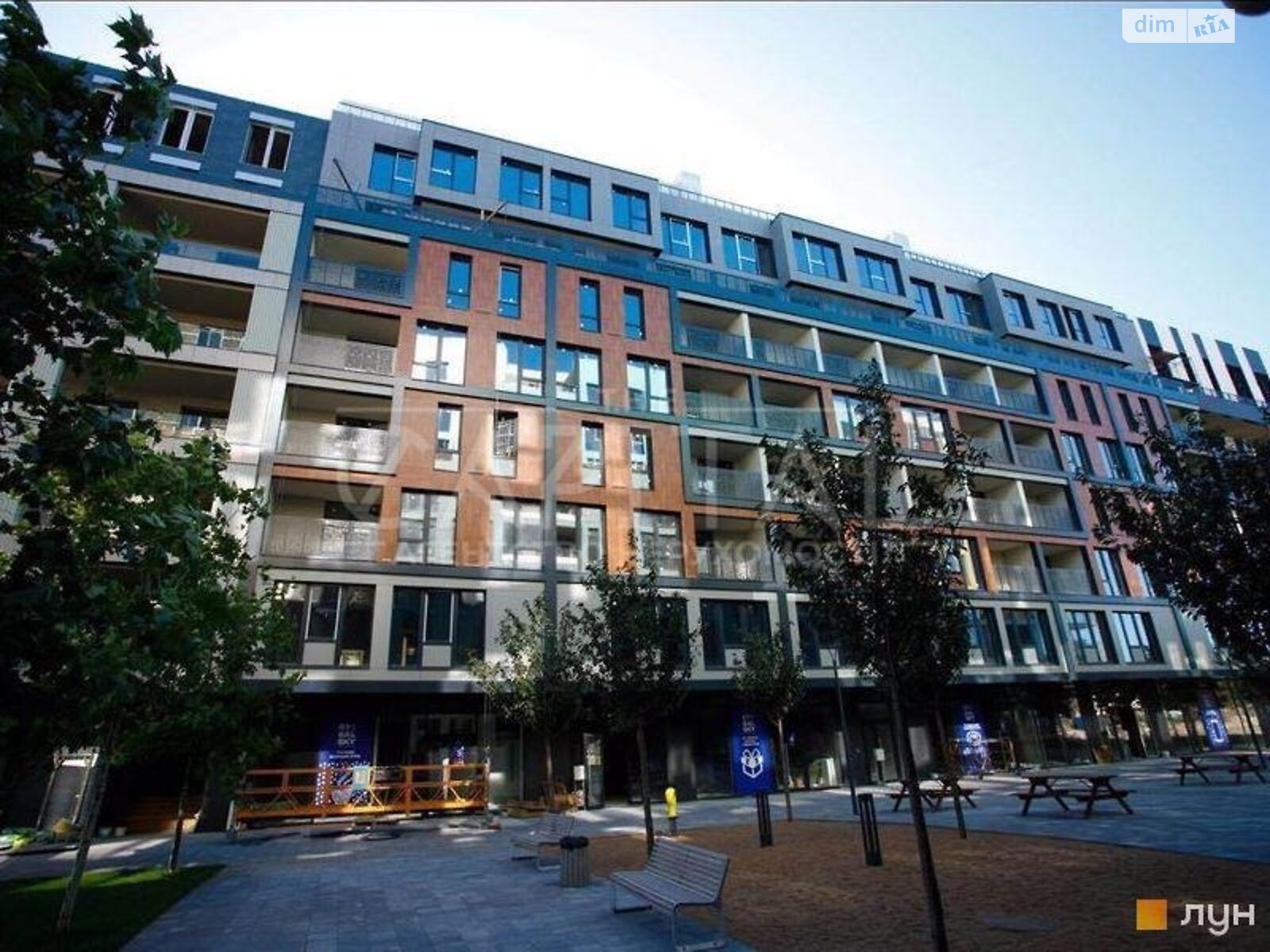 Продажа трехкомнатной квартиры в Киеве, на ул. Набережно-Рыбальская 3, фото 1 Продажа трехкомнатной квартиры в Киеве, на ул. Набережно-Рыбальская 3, фото 1