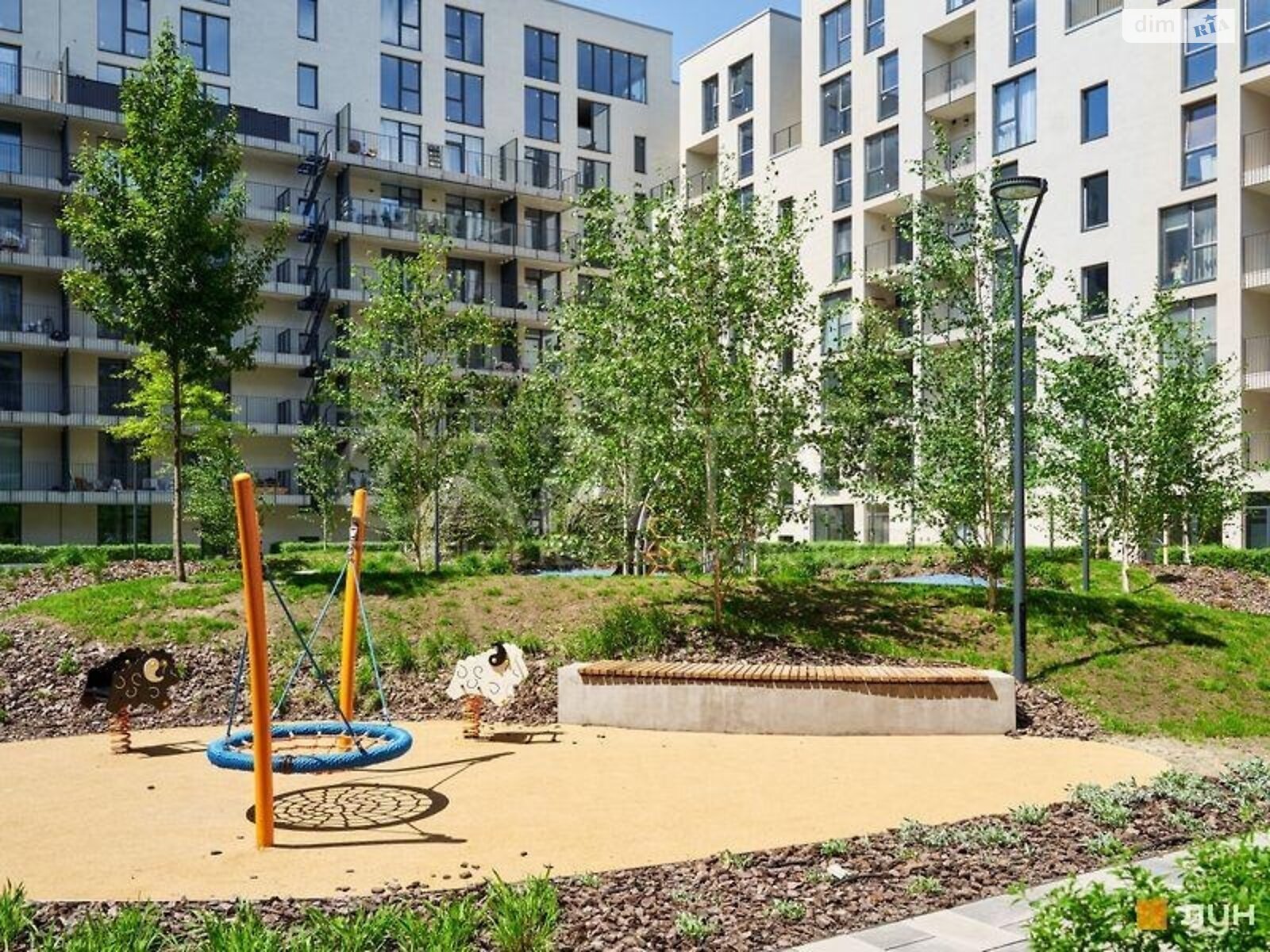 Продажа трехкомнатной квартиры в Киеве, на ул. Набережно-Рыбальская 3, фото 1 Продажа трехкомнатной квартиры в Киеве, на ул. Набережно-Рыбальская 3, фото 1