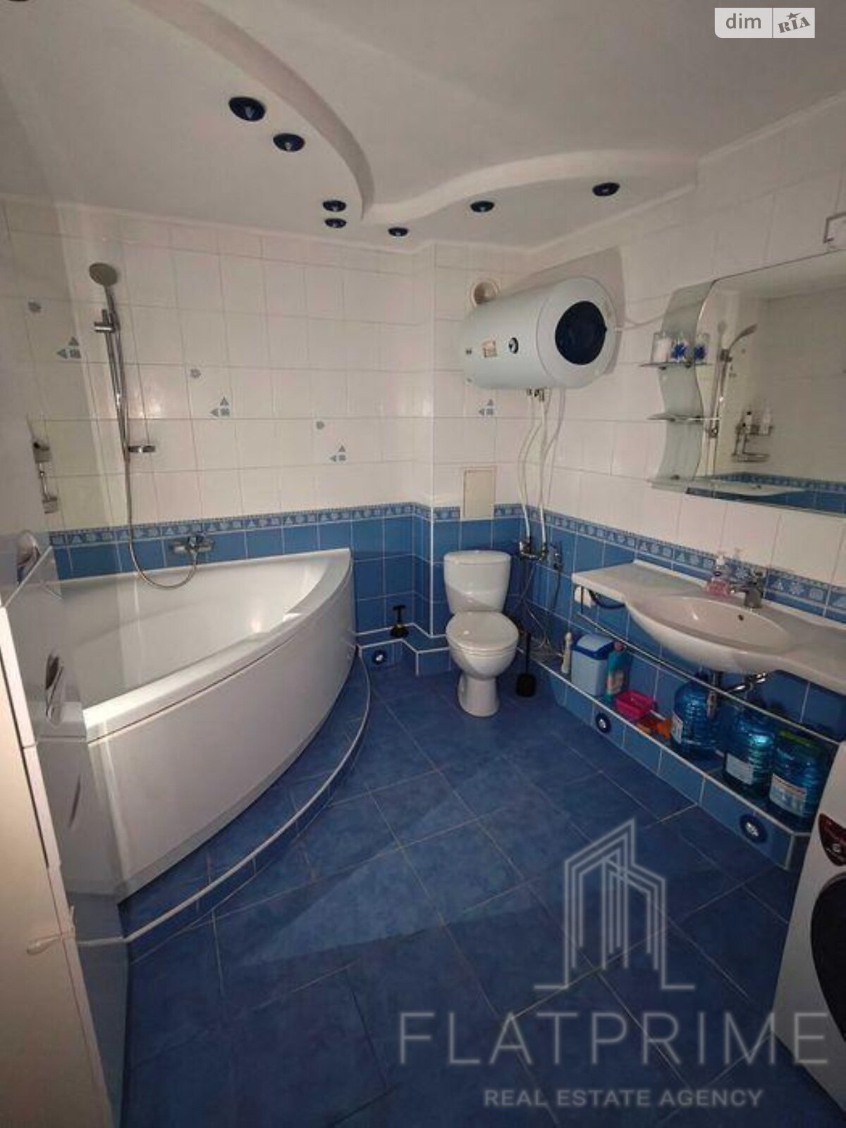 Продажа трехкомнатной квартиры в Киеве, на ул. Наталии Ужвий 4В, фото 1