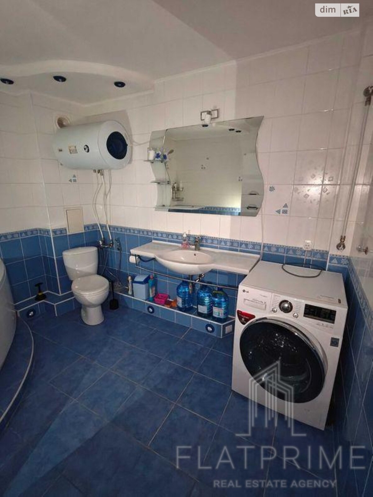 Продажа трехкомнатной квартиры в Киеве, на ул. Наталии Ужвий 4В, фото 1