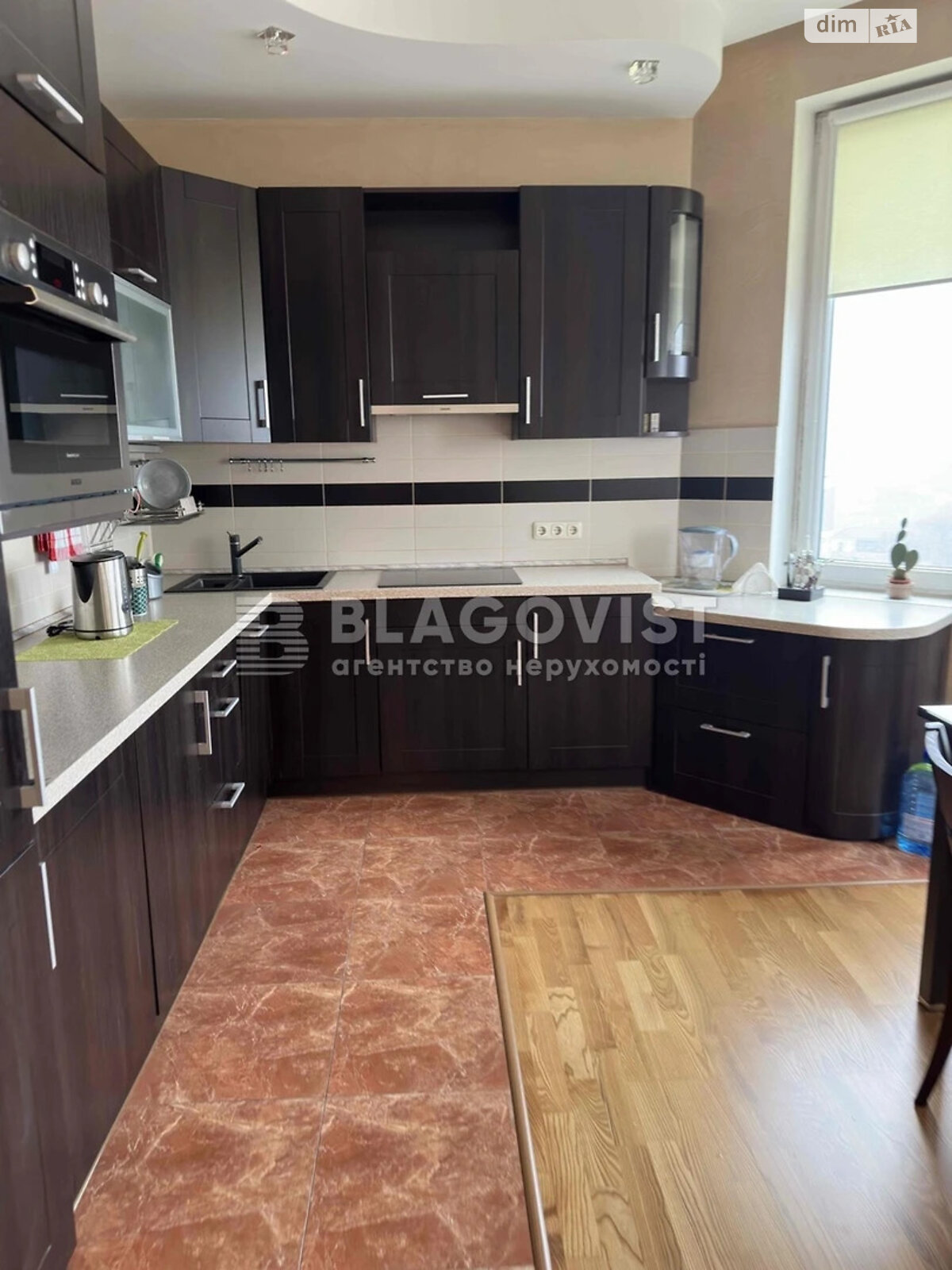 Продажа трехкомнатной квартиры в Киеве, на пер. Нестеровский 6, фото 1 Продажа трехкомнатной квартиры в Киеве, на пер. Нестеровский 6, фото 1