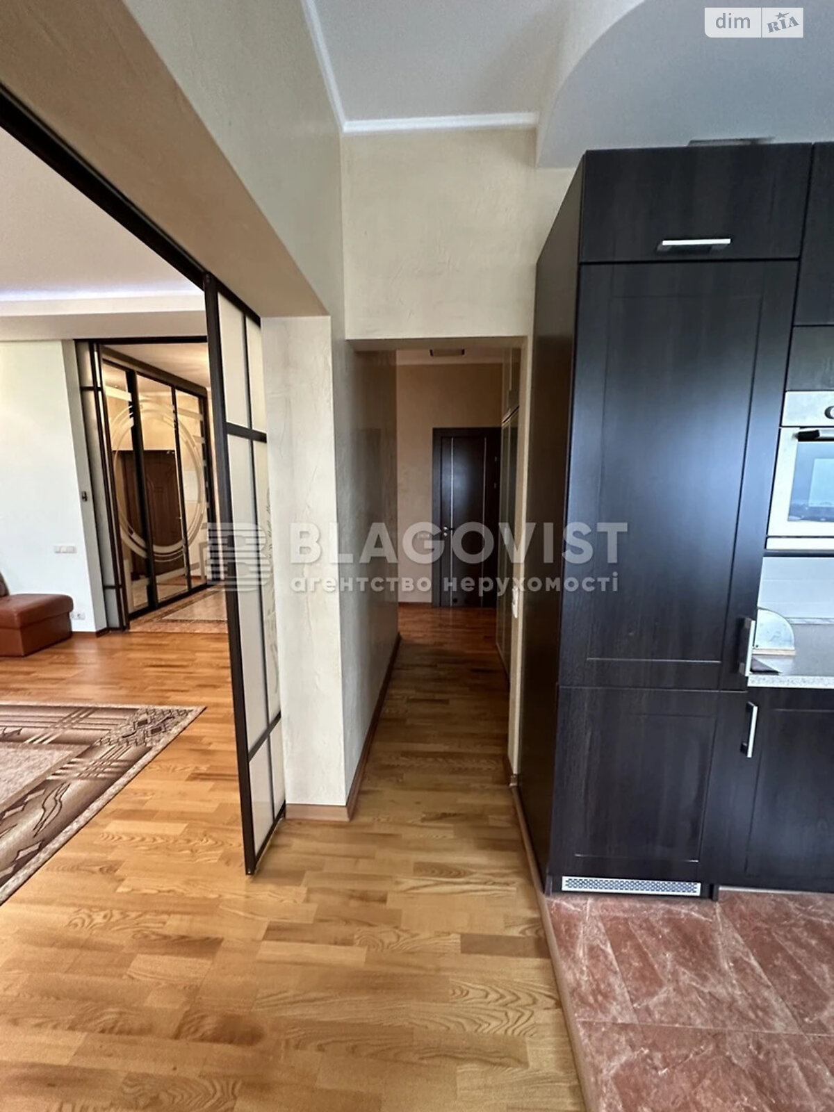 Продажа трехкомнатной квартиры в Киеве, на пер. Нестеровский 6, фото 1 Продажа трехкомнатной квартиры в Киеве, на пер. Нестеровский 6, фото 1