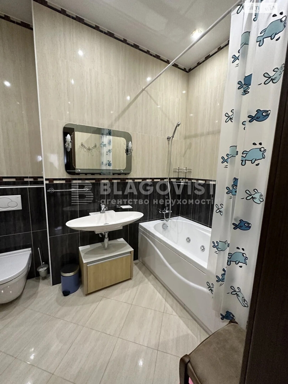 Продажа трехкомнатной квартиры в Киеве, на пер. Нестеровский 6, фото 1 Продажа трехкомнатной квартиры в Киеве, на пер. Нестеровский 6, фото 1