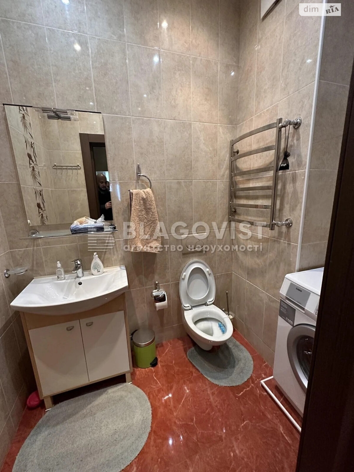 Продажа трехкомнатной квартиры в Киеве, на пер. Нестеровский 6, фото 1 Продажа трехкомнатной квартиры в Киеве, на пер. Нестеровский 6, фото 1