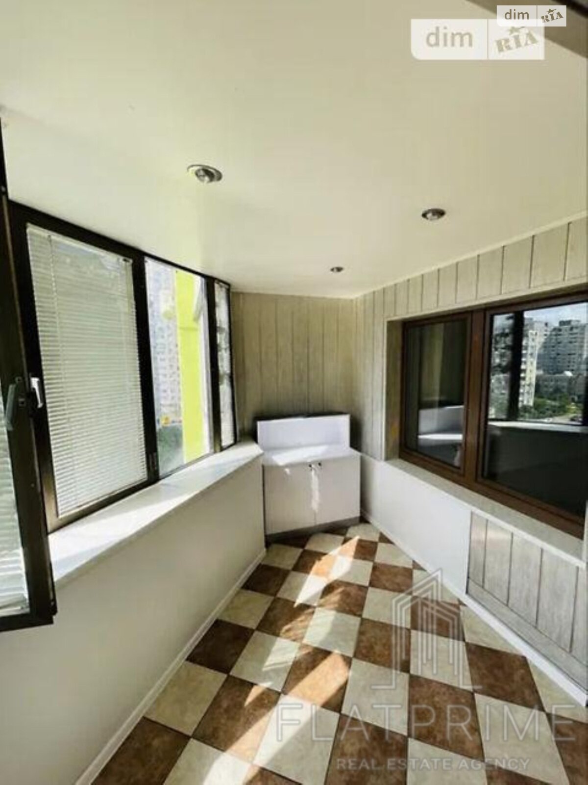 Продажа трехкомнатной квартиры в Киеве, на ул. Николая Лаврухина 7, фото 1