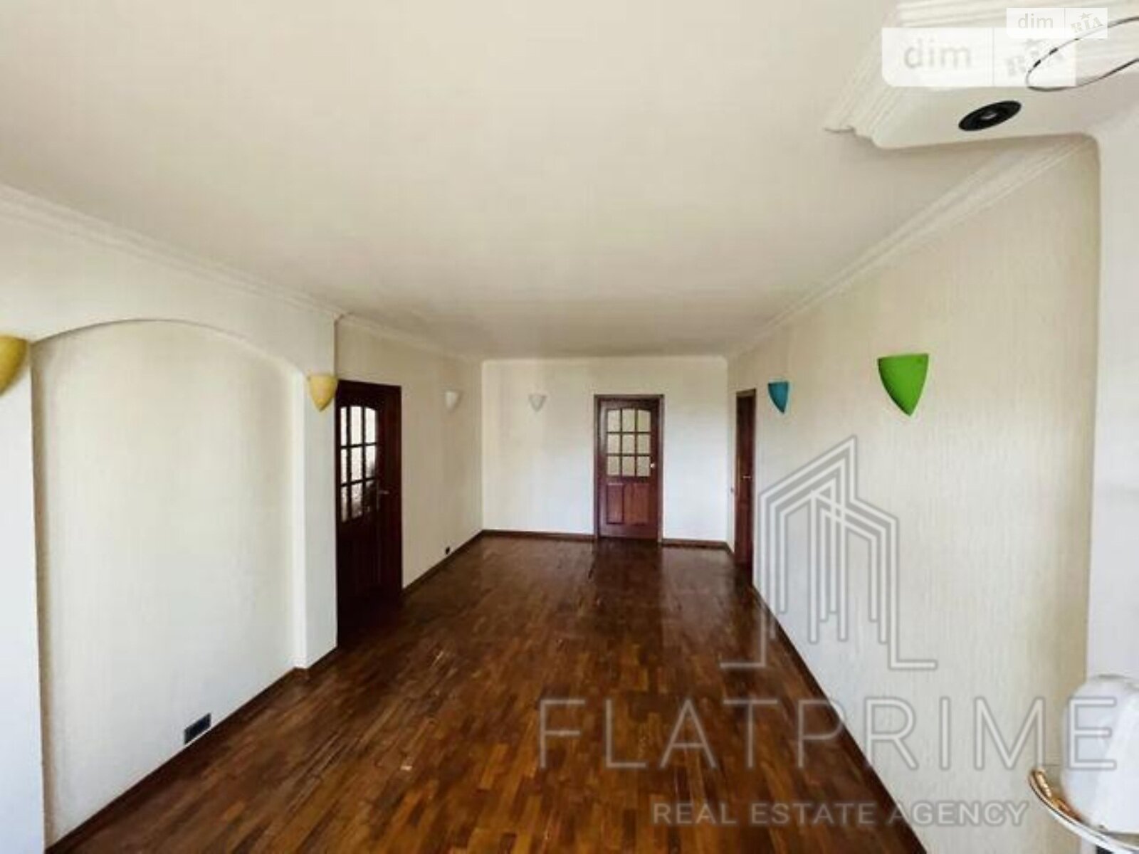 Продажа трехкомнатной квартиры в Киеве, на ул. Николая Лаврухина 7, фото 1