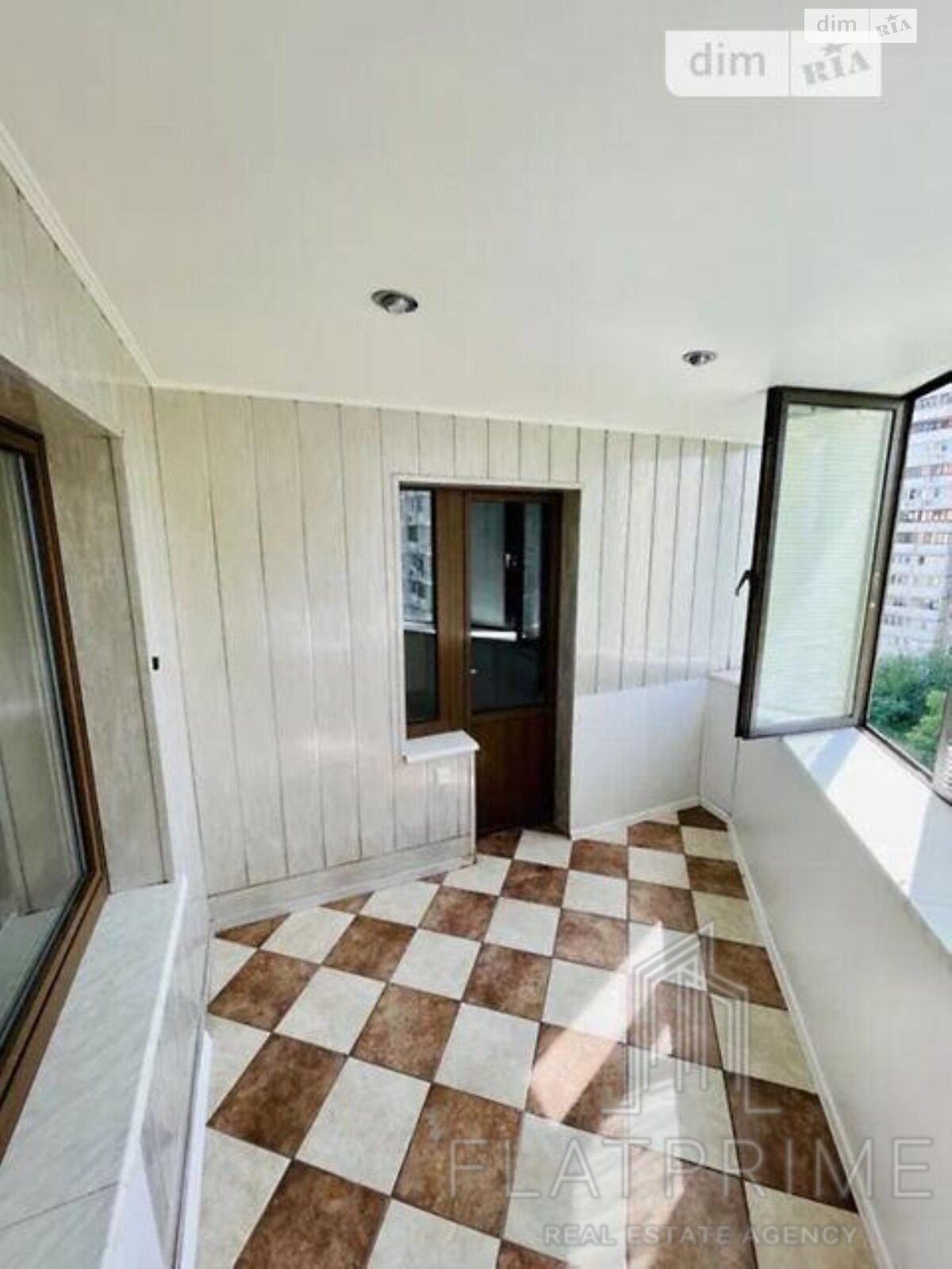 Продажа трехкомнатной квартиры в Киеве, на ул. Николая Лаврухина 7, фото 1