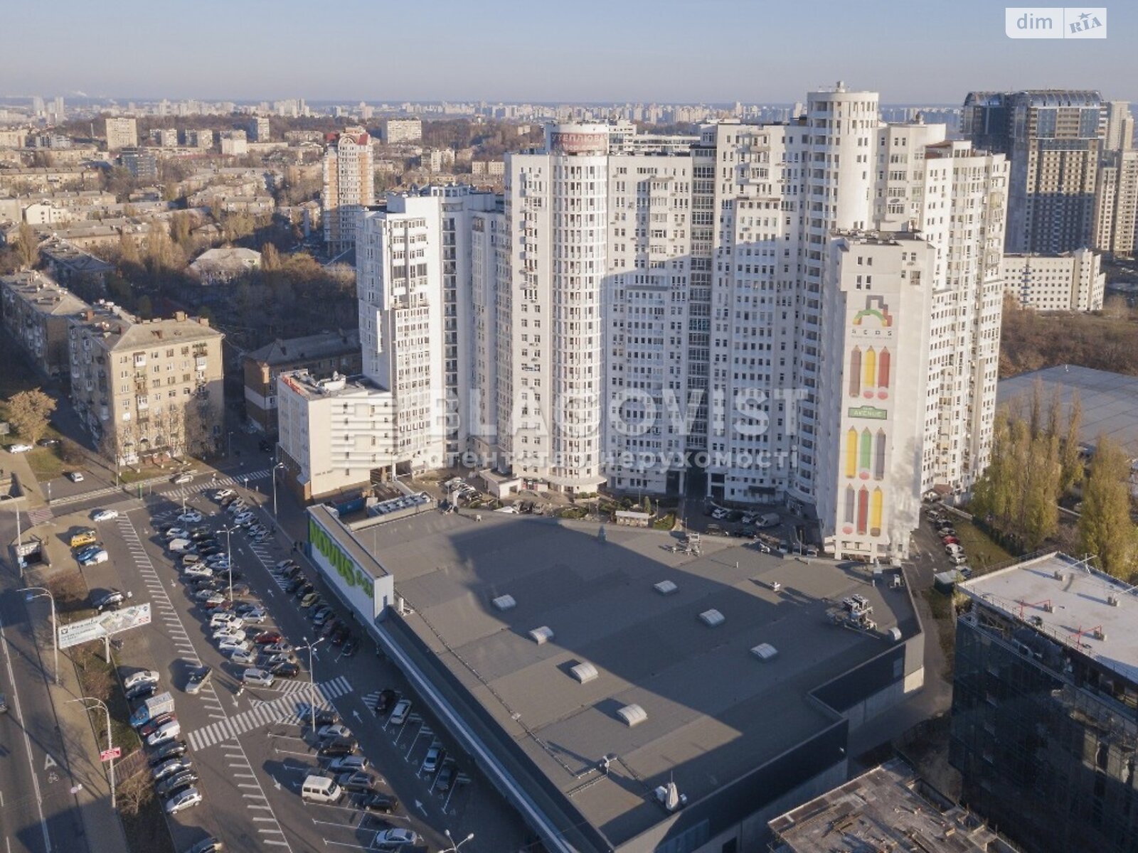 Продаж двокімнатної квартири в Києві, на бул. Миколи Міхновського 14-16, район Печерський фото 1