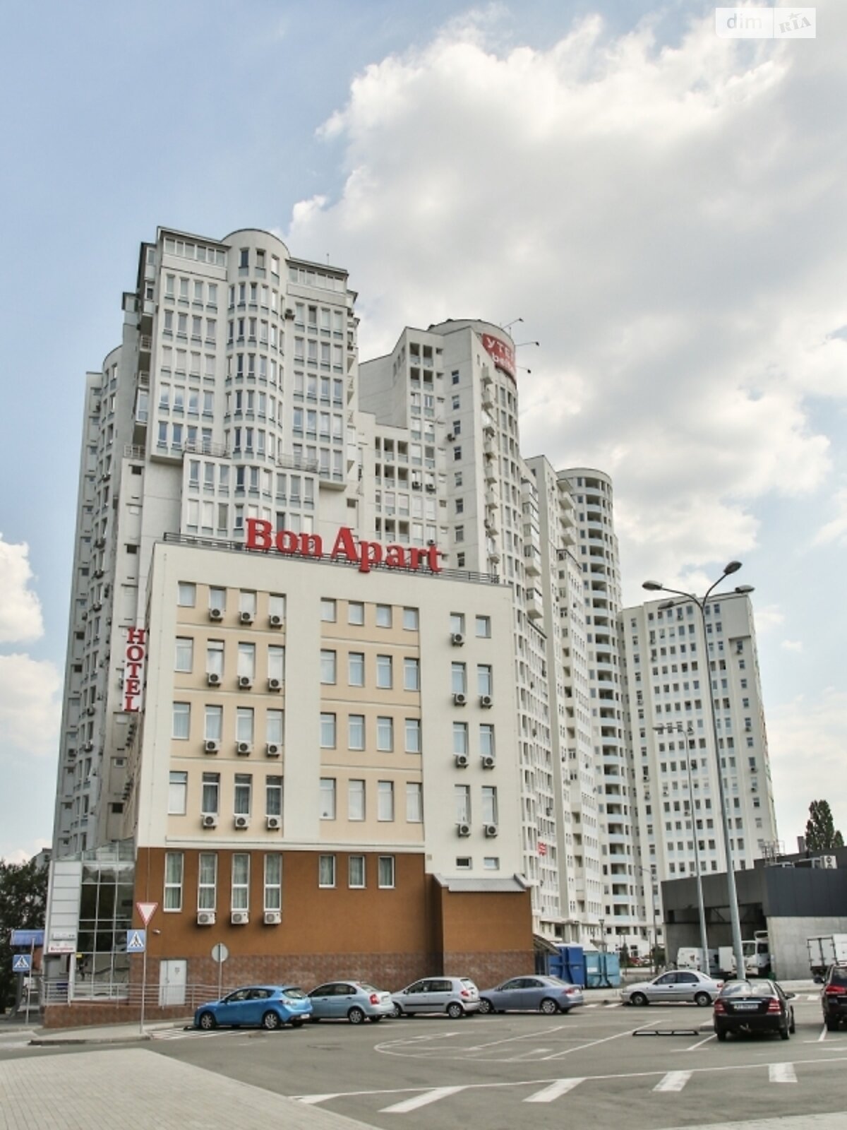 Продажа двухкомнатной квартиры в Киеве, на бул. Николая Михновского 14-16, фото 1