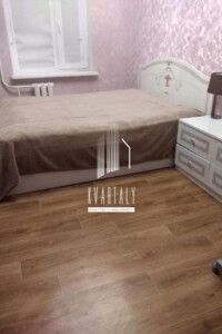 Продаж трикімнатної квартири в Києві, на просп. Леся Курбаса 4, район Микільська Борщагівка фото 2