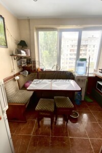 Продажа трехкомнатной квартиры в Киеве, на ул. Зодчих 56, район Никольская Борщаговка фото 2