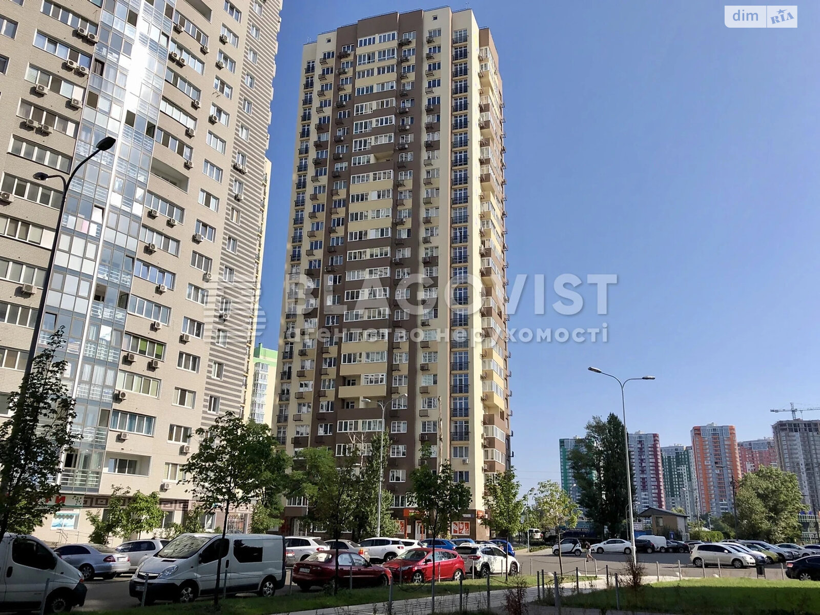 Продаж двокімнатної квартири в Києві, на вул. Андрія Аболмасова 4, район Микільська Слобідка фото 1 Продаж двокімнатної квартири в Києві, на вул. Андрія Аболмасова 4, район Микільська Слобідка фото 1