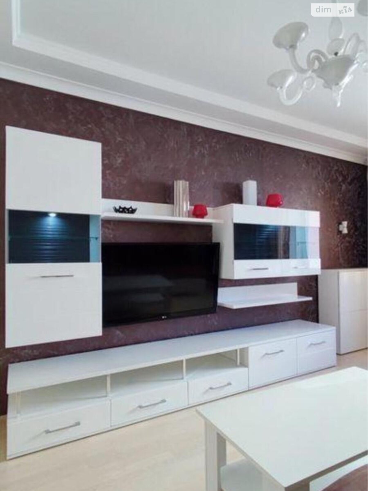 Продажа трехкомнатной квартиры в Киеве, на ул. Дениса Рачинского 25А, район Никольская Слободка фото 1 Продажа трехкомнатной квартиры в Киеве, на ул. Дениса Рачинского 25А, район Никольская Слободка фото 1