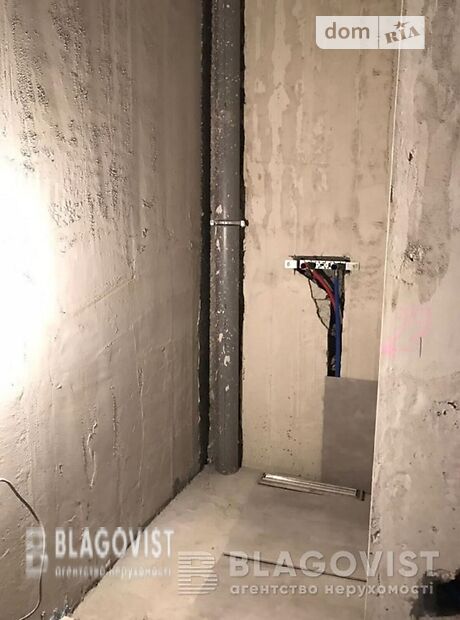 Продажа трехкомнатной квартиры в Киеве, на ул. Каховская 93000, район Никольская Слободка фото 1 Продажа трехкомнатной квартиры в Киеве, на ул. Каховская 93000, район Никольская Слободка фото 1