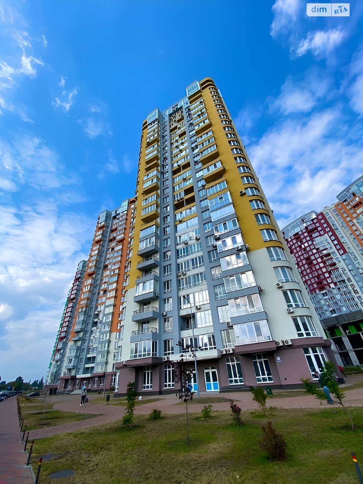 Продажа трехкомнатной квартиры в Киеве, на ул. Каховская 62А, район Никольская Слободка фото 1